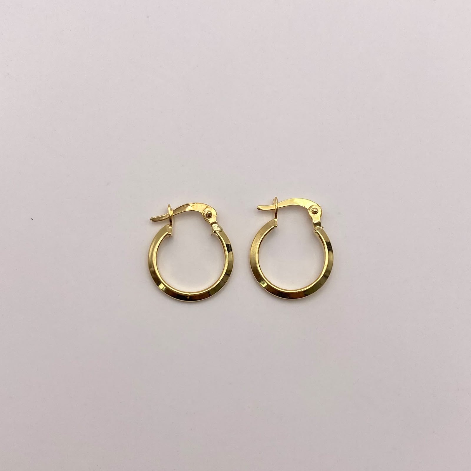 Candonga lisa Oro amarillo 18k 0,75 Gr / 1,5 Cm