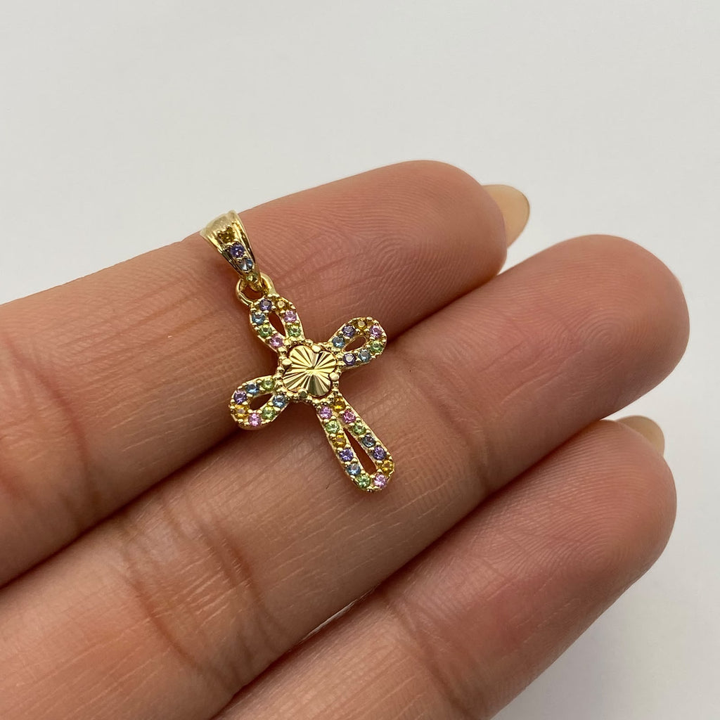 Dije Cruz trebol diamantado circones multicolor Oro amarillo 18k 1,3 Gr / 13,6 mm / 2,4 Cm