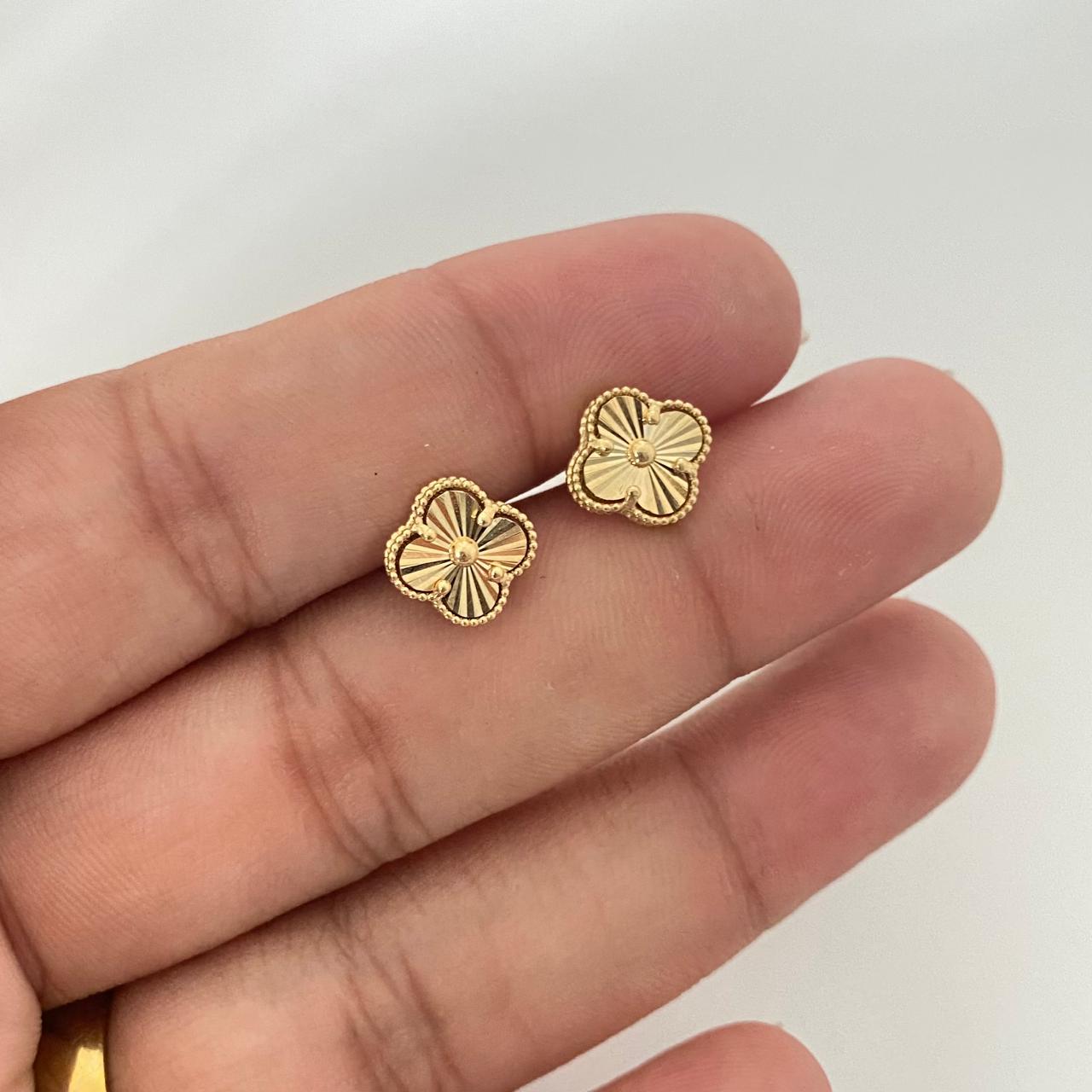Topos It trebol fondo diamantado Oro amarillo 18k +4 / 1,95 Gr / 8,0 mm