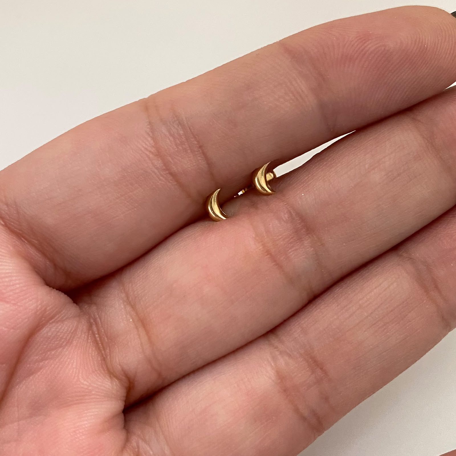 Topos media luna lisa  Oro amarillo 18k 0,4 Gr / 5 mm