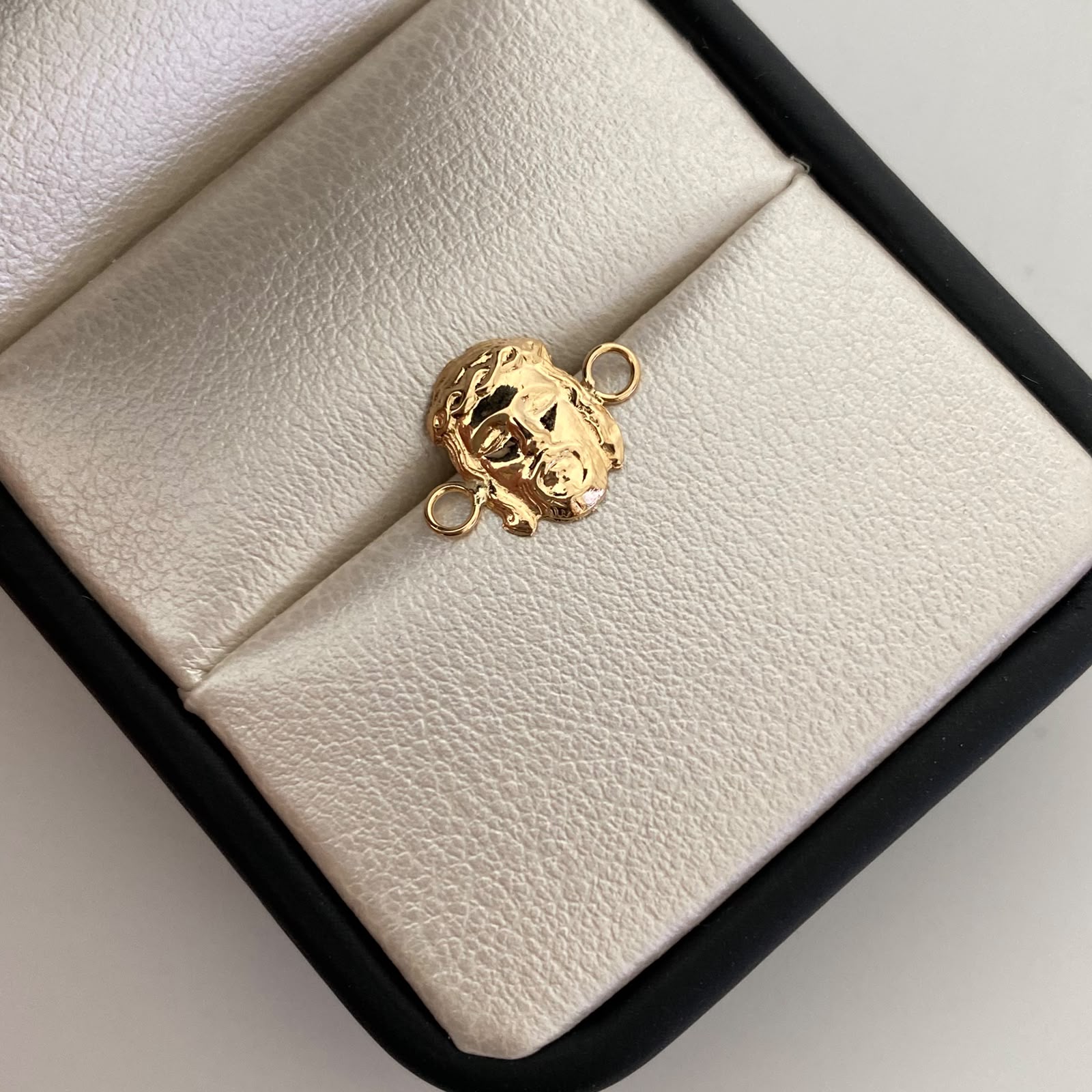 Herraje Rostro Oro amarillo 18k 0,45 Gr / 1,5 Cm