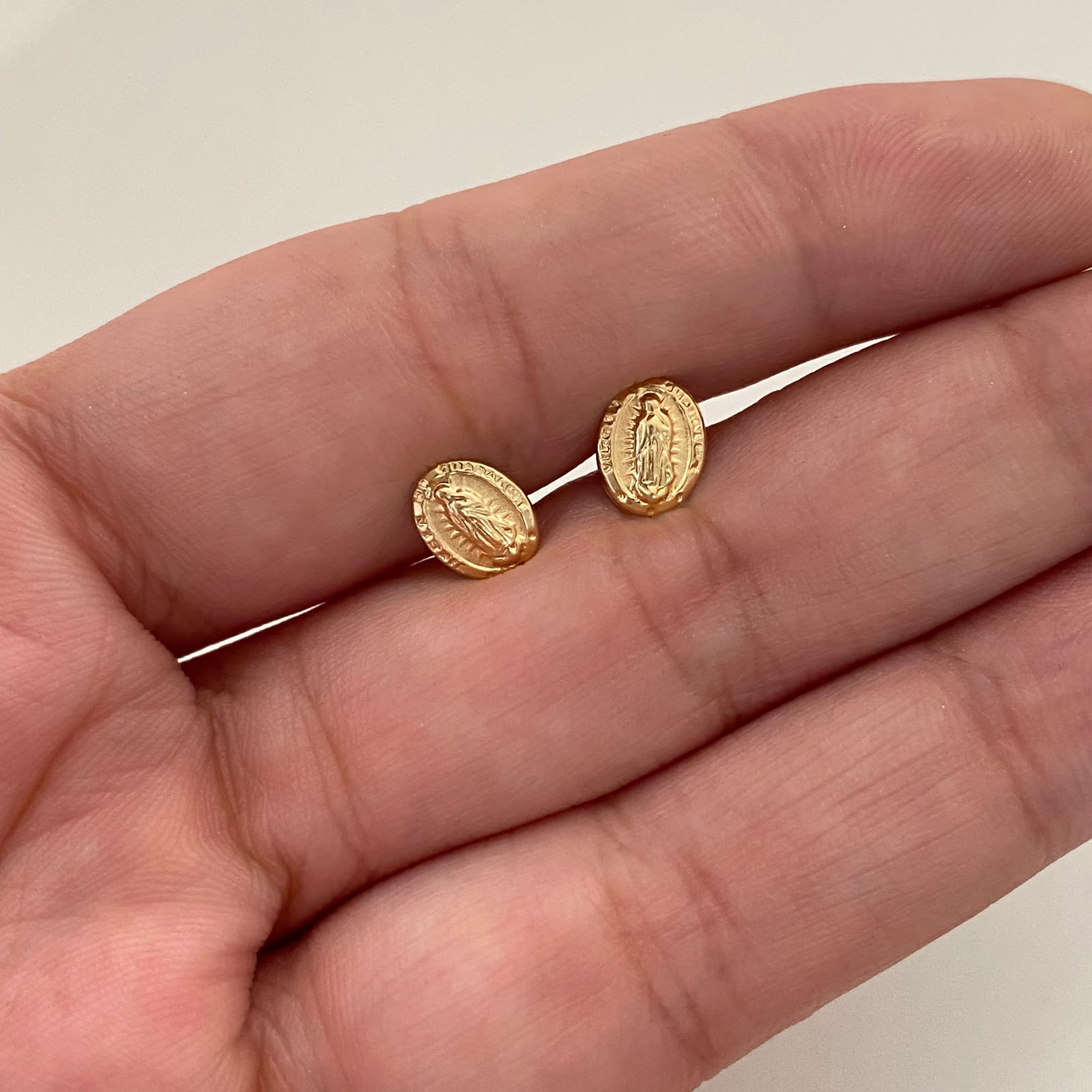 Topos virgen de guadalupe ovalo  Oro amarillo 18k 0,65 Gr / 7,5 mm