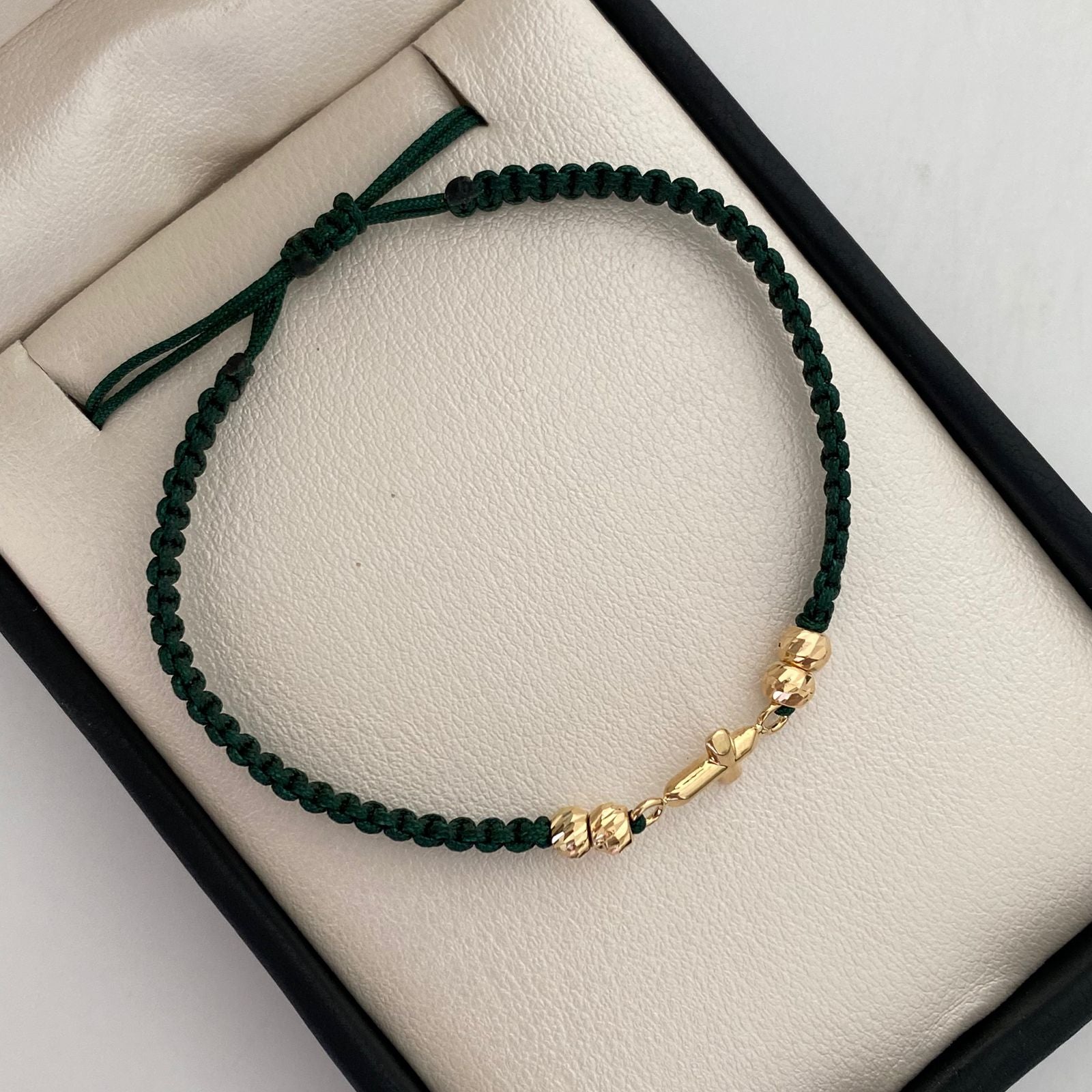 Pulsera tejida Herraje Cruz Bola diamantada 4mm hilo verde Oro amarillo 18k 0,6 Gr