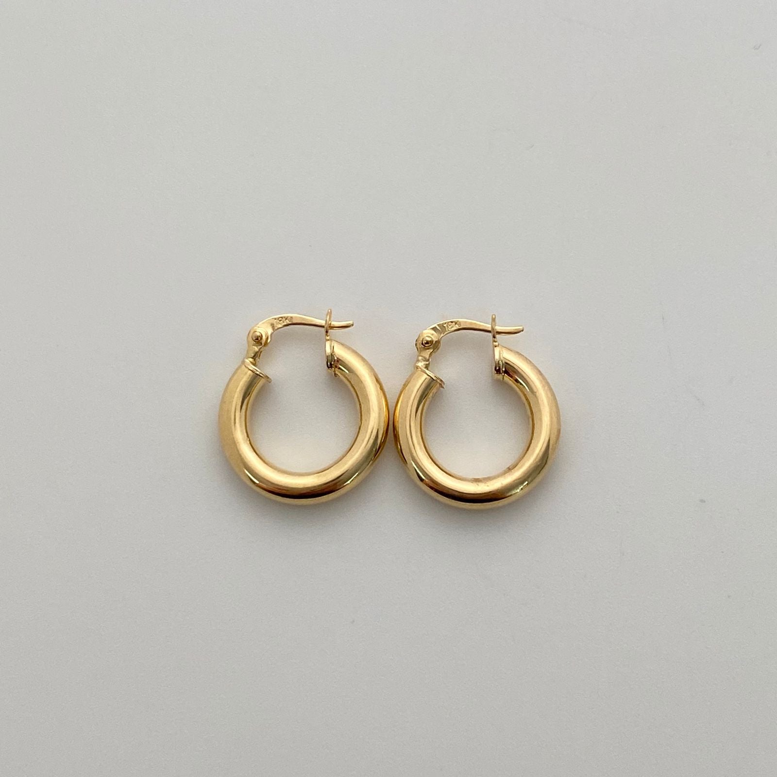 Candonga redonda lisa Oro amarillo 18k 1,95 Gr / 1,8 Cm