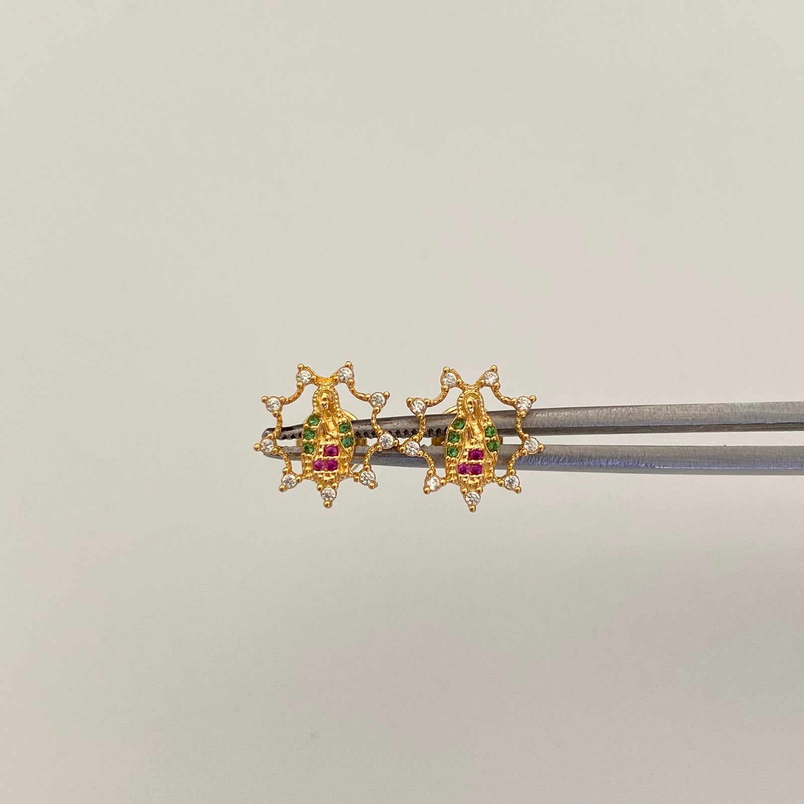 Topos Virgen de Guadalupe Casting Oro amarillo 18k 1,3 Gr / 10,6 mm