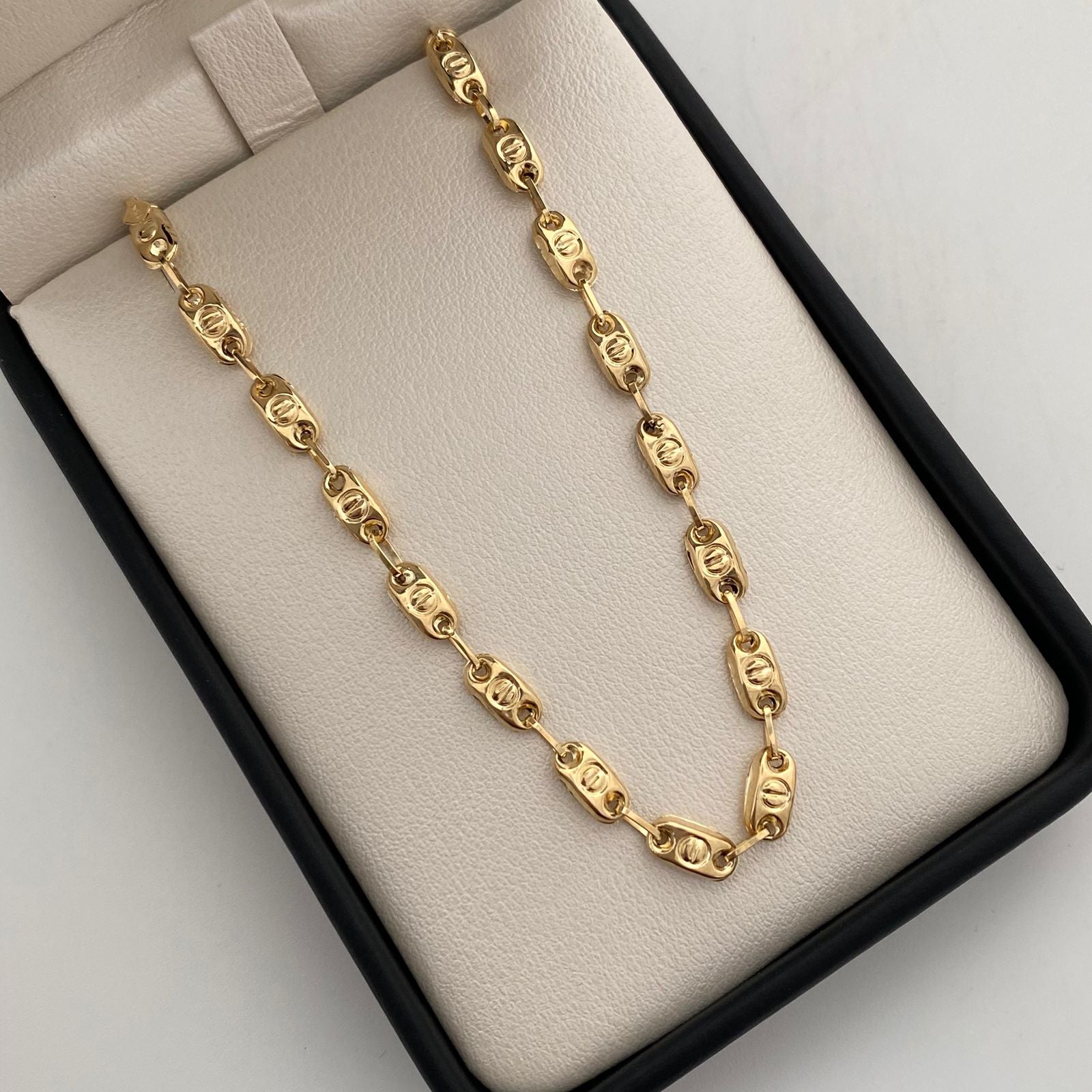 Pulso Rustico Oro amarillo 18k +1 / 3,20 Gr / 4,3 mm / 20 Cm Broche 0,60