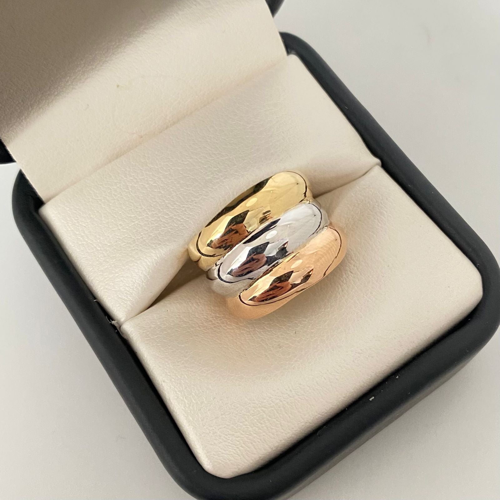 Anillo tubular Tres oros 18k / Talla 6 3/4 / 2,35 Gr