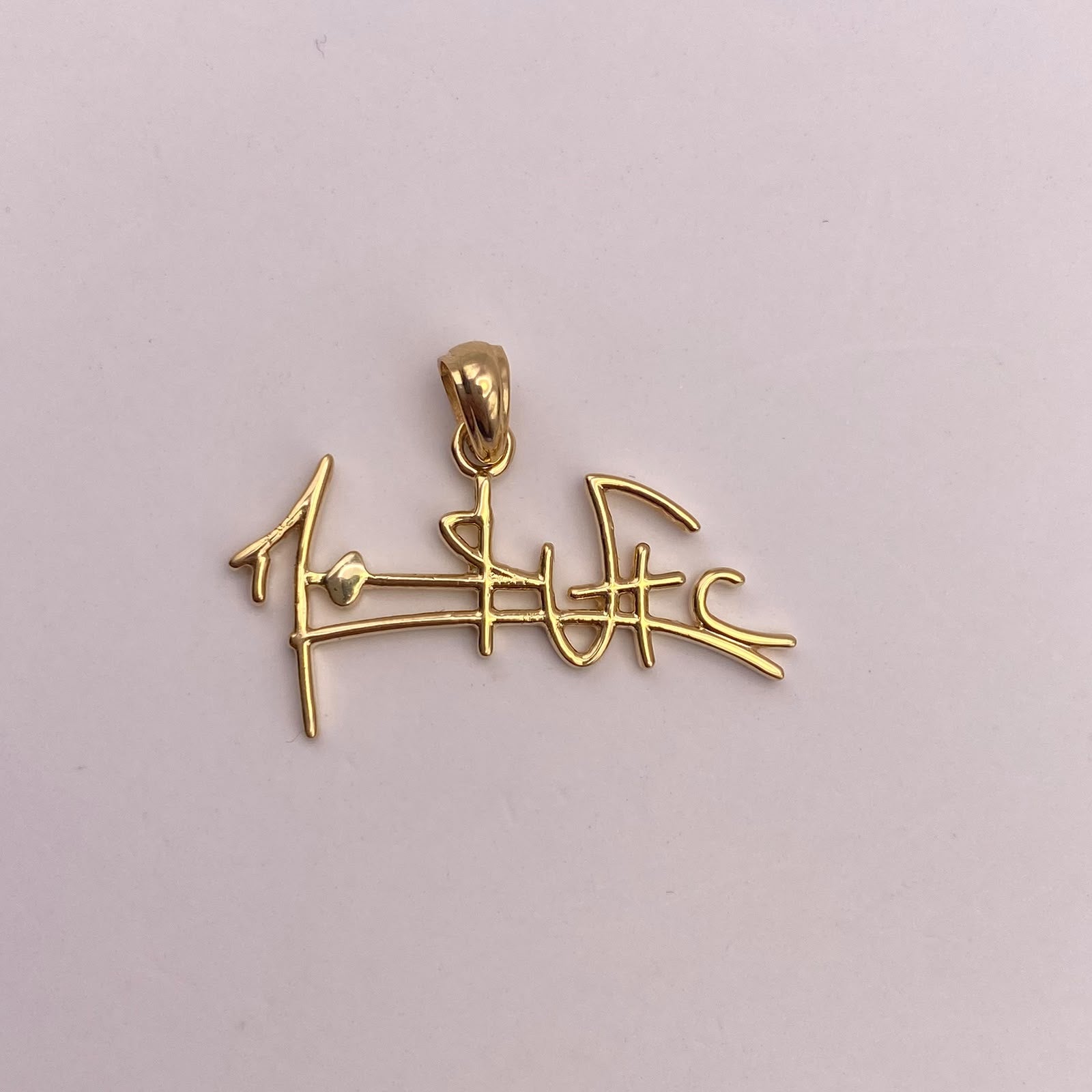 Dije It Dije firma (POR FABRICACION) Oro amarillo 18k 3,6 Gr / 3 Cm