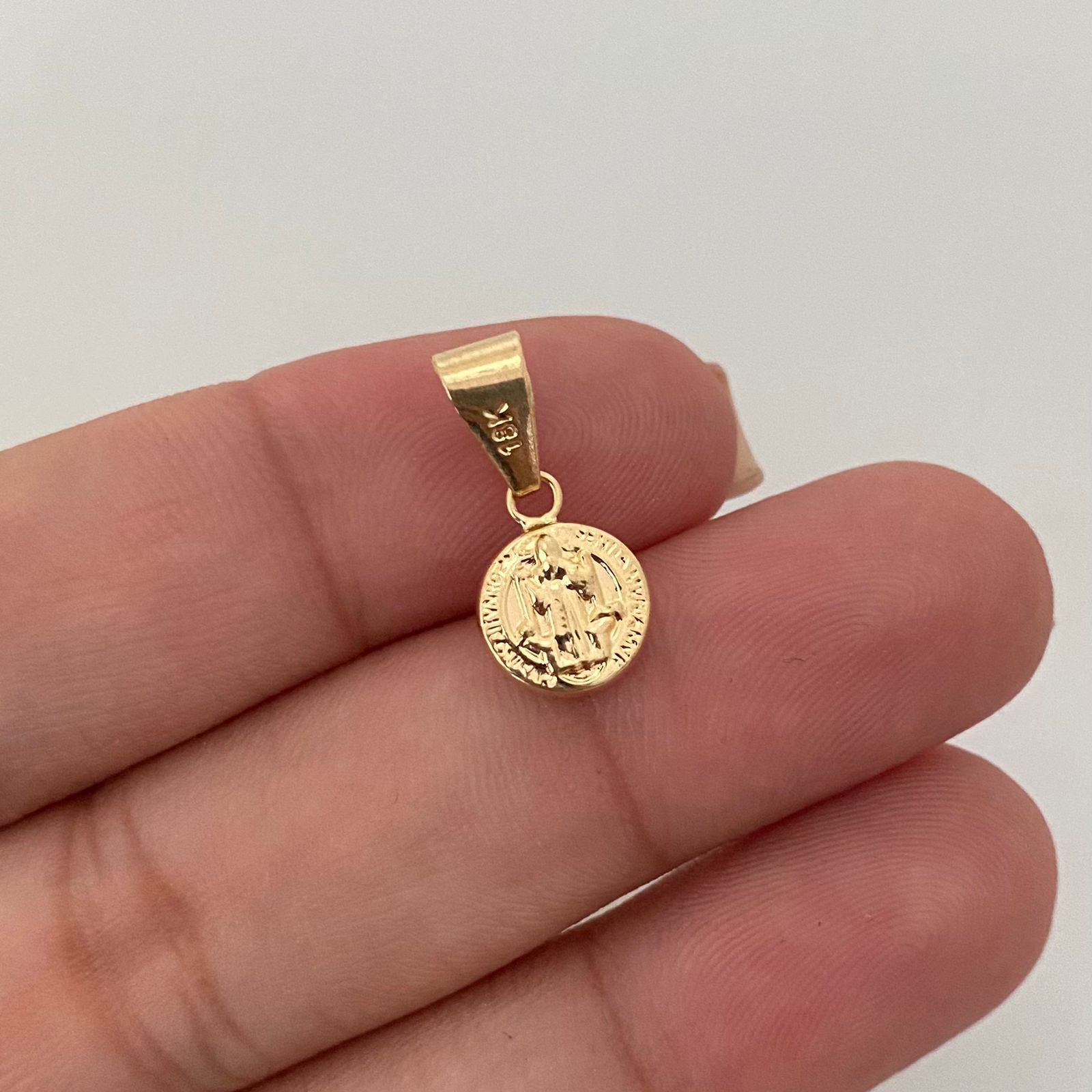 Dije san benito Oro amarillo 18k 0,45 Gr / 1,7 Cm