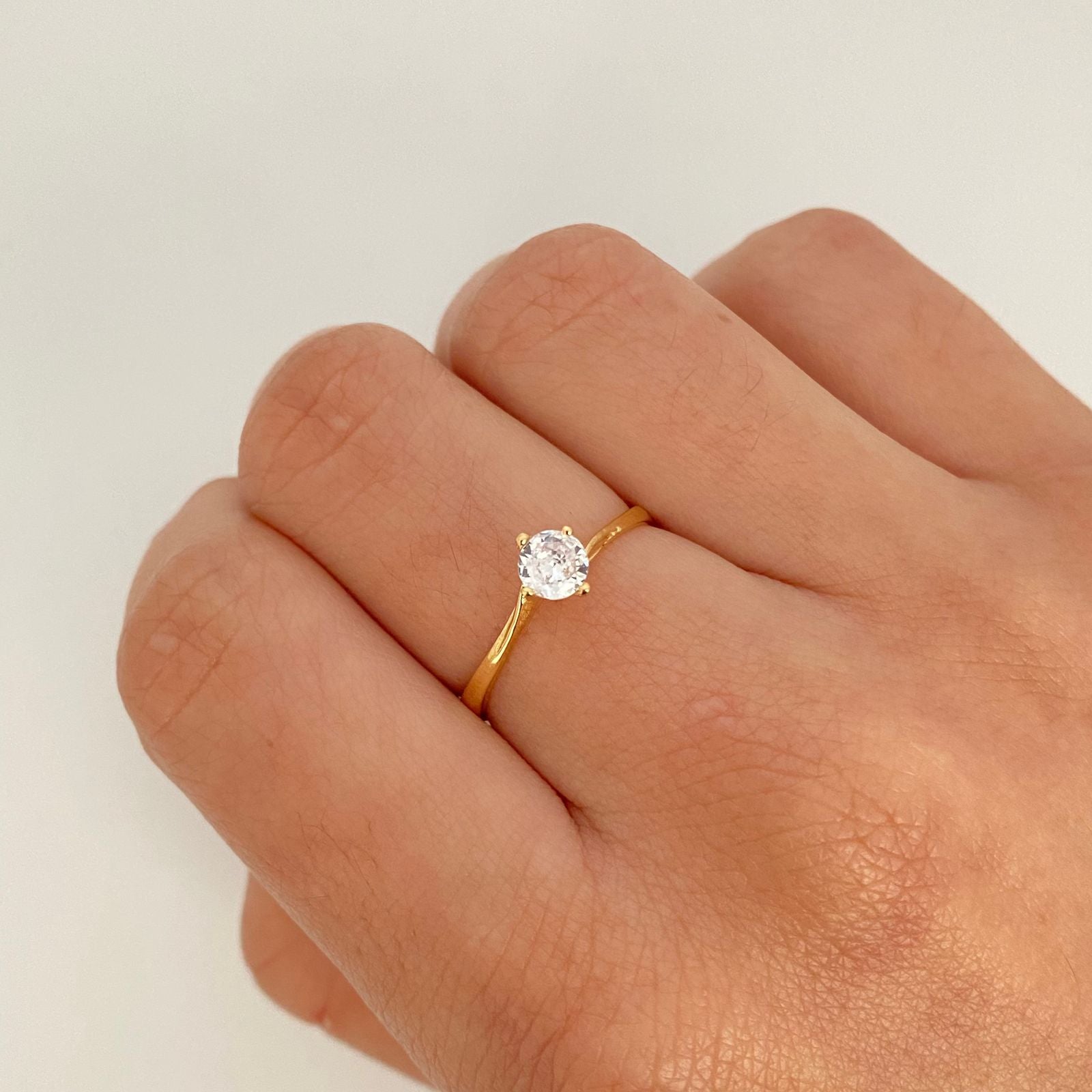 Anillo solitario tipo tu y yo liso Oro amarillo 18k / Talla 6 3/4 / 1,3 Gr
