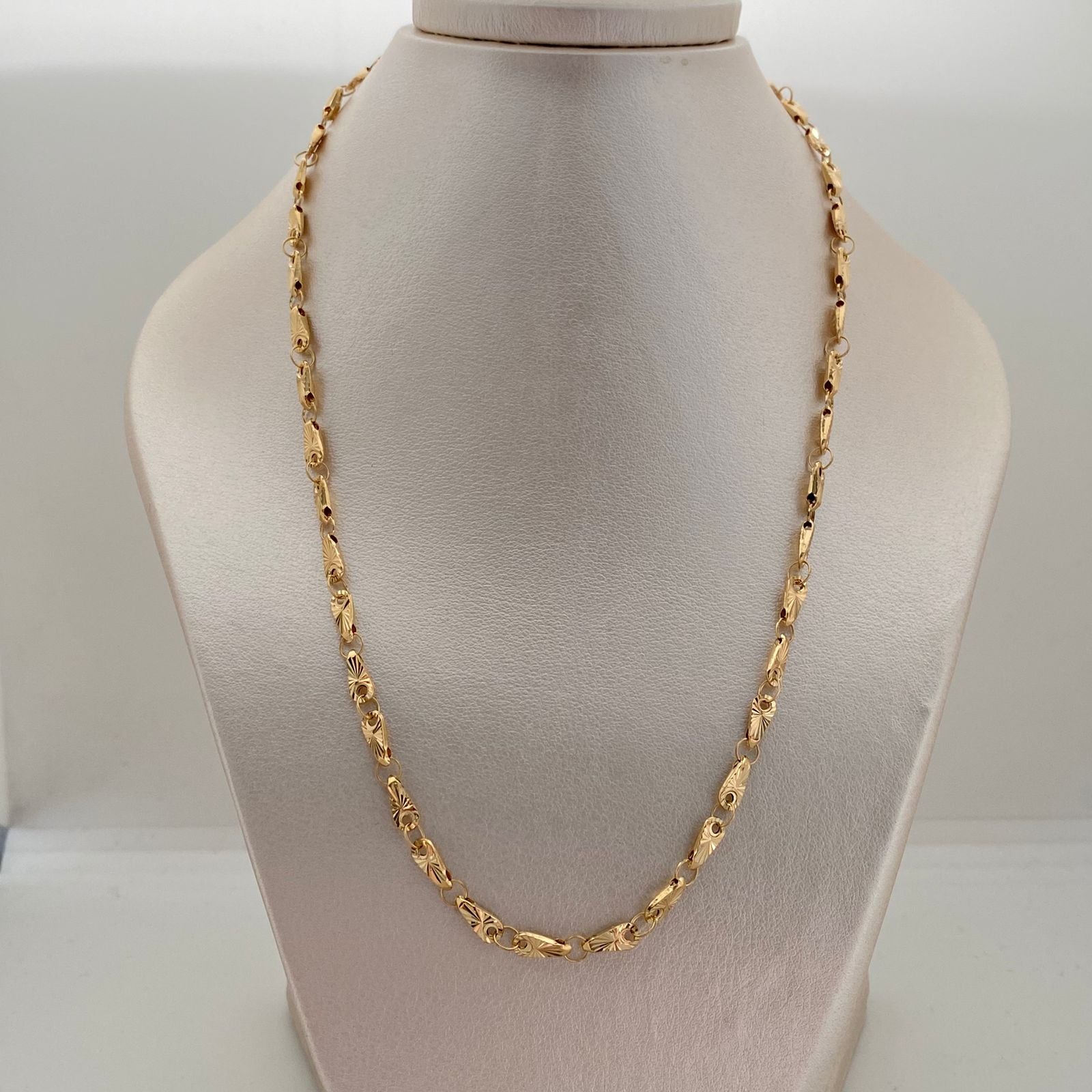 Cadena rustica diamantada  Oro amarillo 18k 9,35 Gr / 4 mm / 60 Cm Broche 0,60