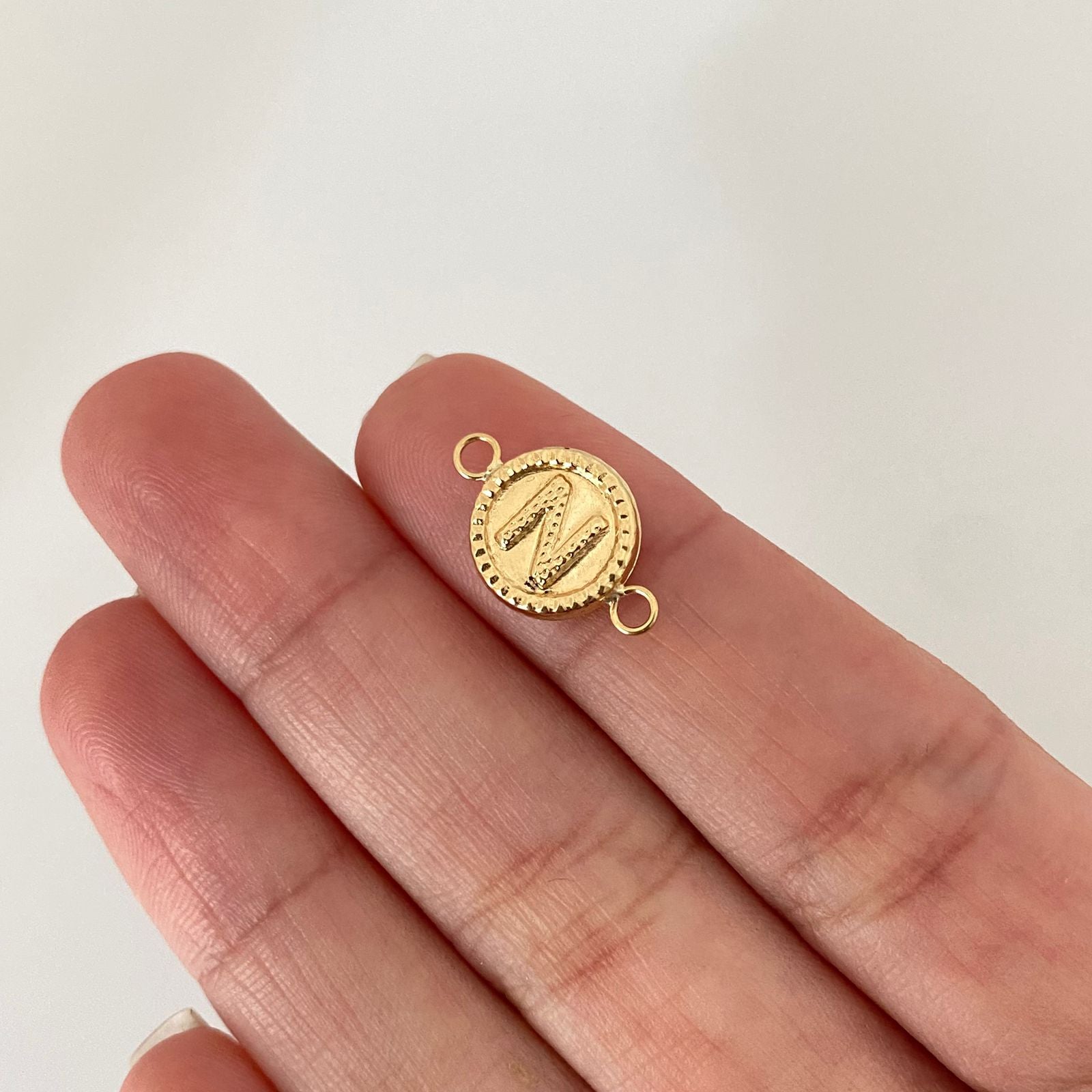 Herraje letra N Oro amarillo 18k 0,65 Gr / 1,5 Cm