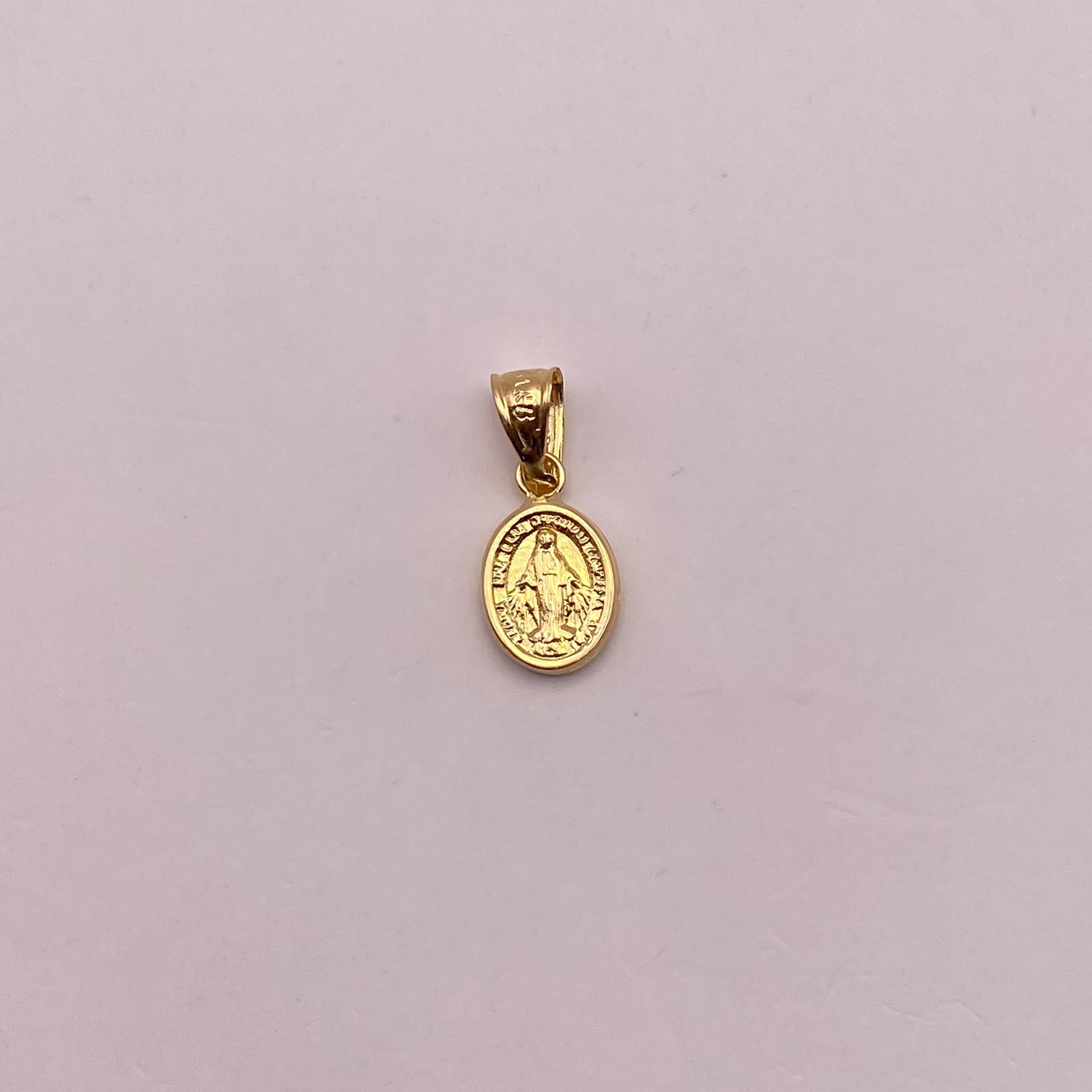 Dije Virgen milagrosa Oro amarillo 18k 0,52 Gr / 8,2 mm / 1,9 Cm