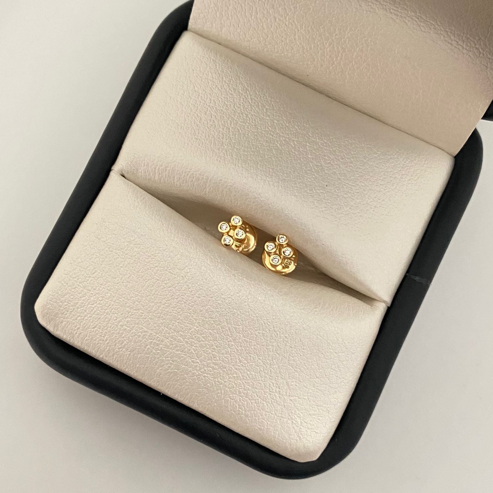 Topos silueta rombo casting Oro amarillo 18k 0,55 Gr / 4,6 mm