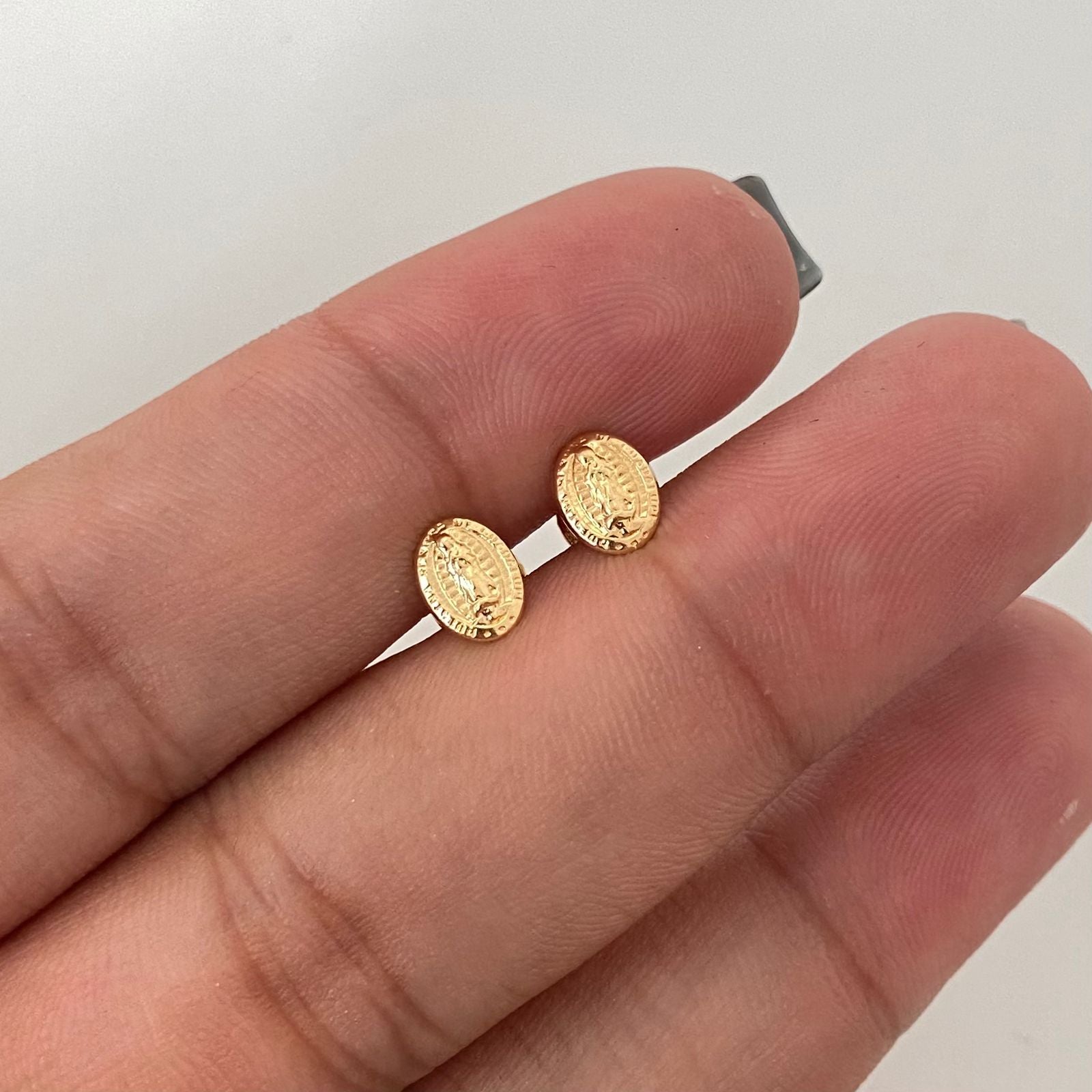 Topos virgen guadalupe ovalada Oro amarillo 18k 0,60 Gr / 5,2 mm