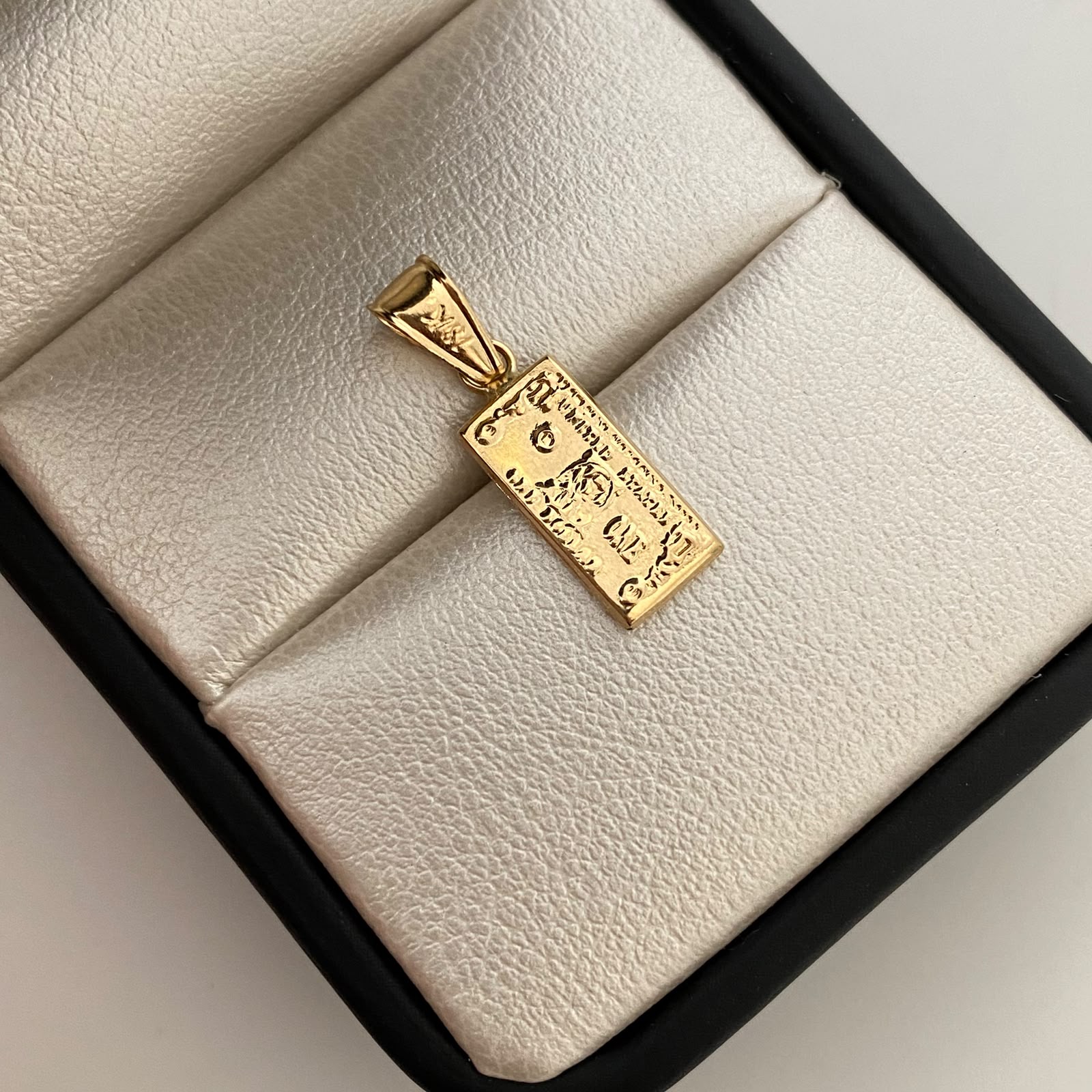 Dije Dolar Oro amarillo 18k 0,65 Gr / 6,7 mm / 2,2 Cm