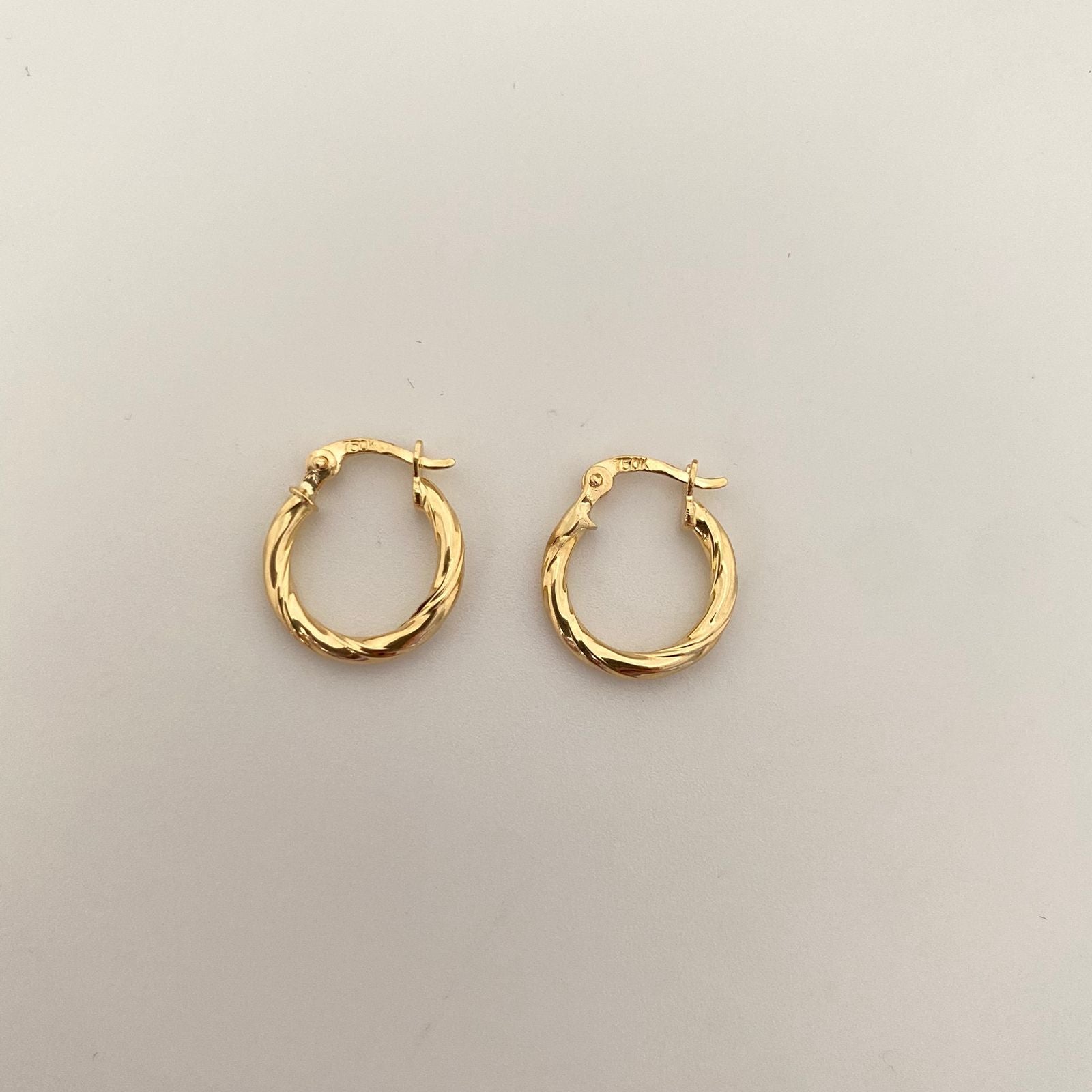 Candonga entorchada doble linea Oro amarillo 18k 1,05 Gr / 1,5 Cm