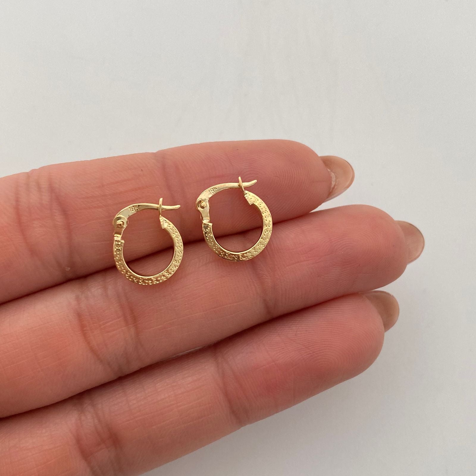 Candonga vs Oro amarillo 18k 1 Gr / 1,3 Cm