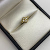 Herraje Trebol Casting blanco Oro amarillo 18k 0,6 Gr / 1,1 Cm
