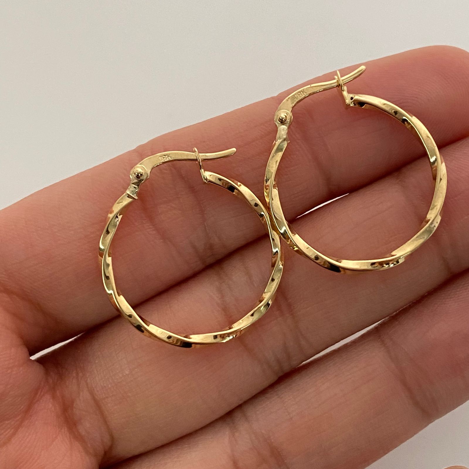Candonga entorchada Oro amarillo 18k 1,25 Gr / 2,9 Cm