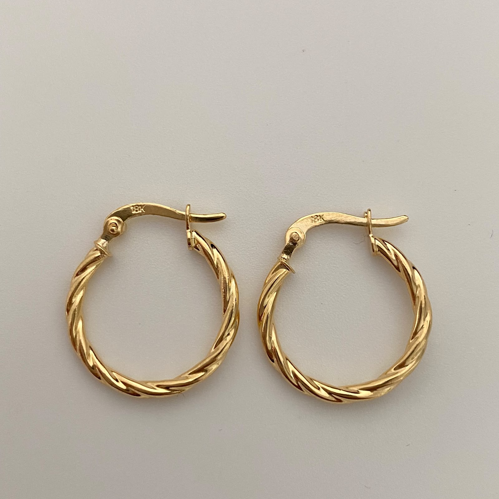 Candonga Entorchada Oro amarillo 18k 1,15 Gr / 2 Cm
