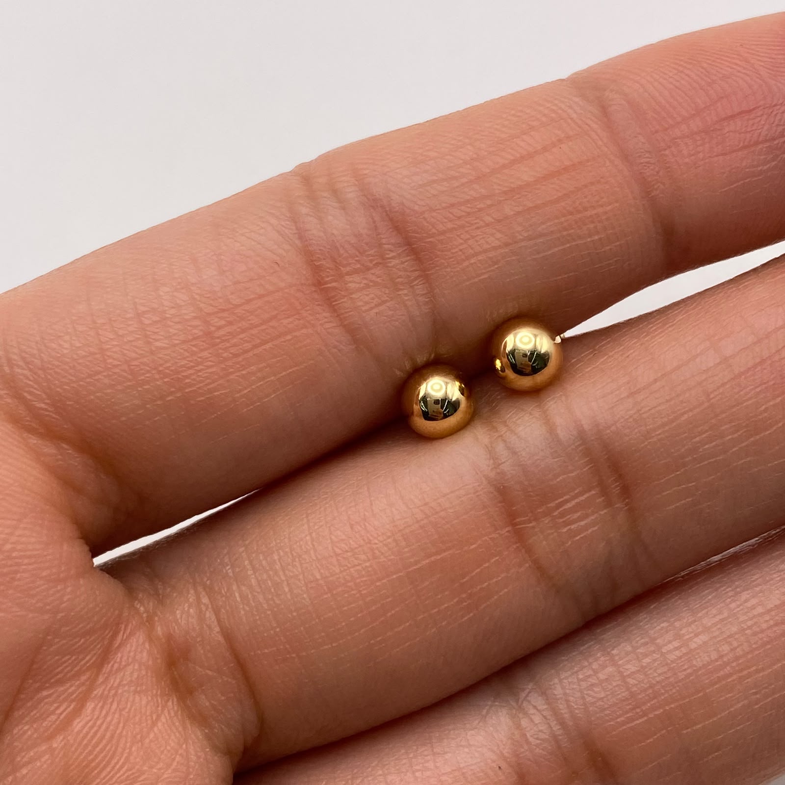 Topos Bola lisa 5mm Oro amarillo 18k 0,55 Gr