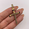 Dije cruz clavo circones negros Oro amarillo 18k 4,2 Gr / 25,05 mm / 5 Cm