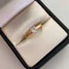 Anillo Solitario Oro amarillo 18k / Talla 6 1/2 / 1,25 Gr / 2 mm