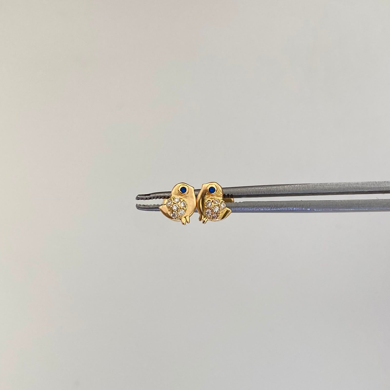 Topos Pajarito Circon Azul Oro amarillo 18k 0,85 Gr / 6,1 mm