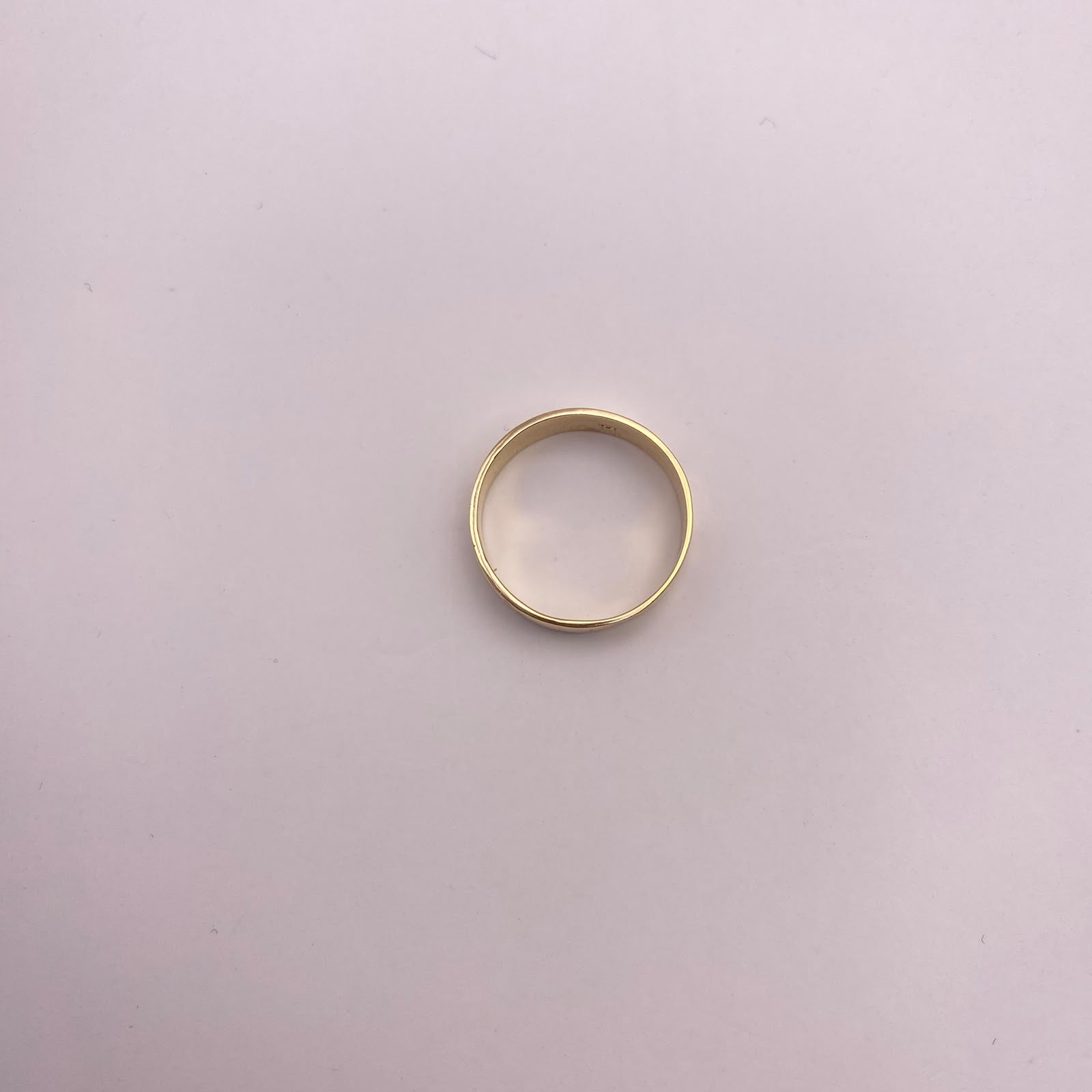 Anillo sello Oro amarillo 18k / Talla 7 / 3,75 Gr / 5,50 mm