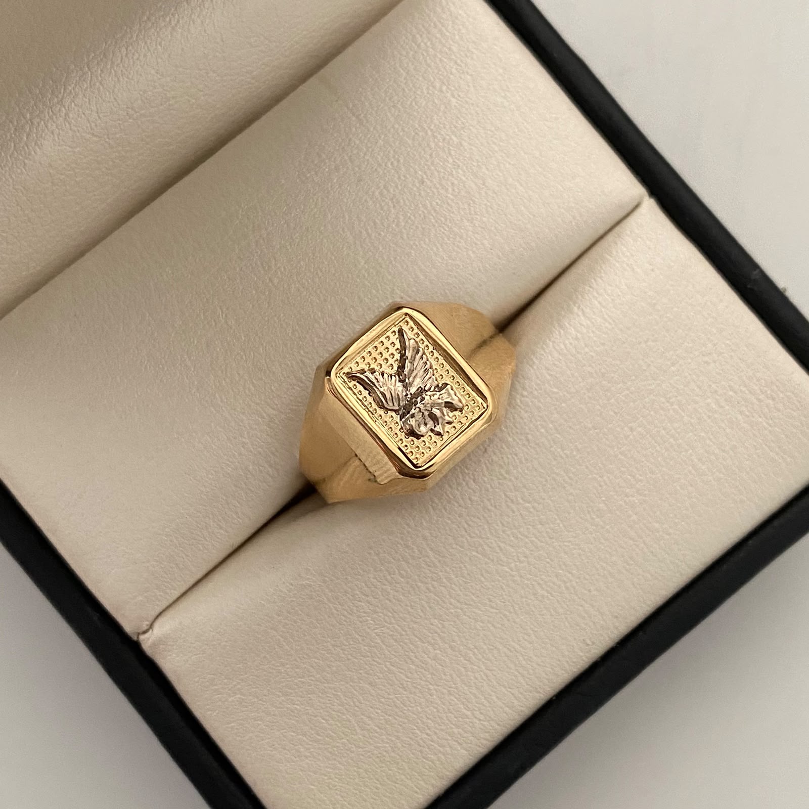 Anillo Troquel Cuadrado Aguila Oro amarillo y Oro blanco 18k / Talla 11 / 3,5 Gr / 4 mm
