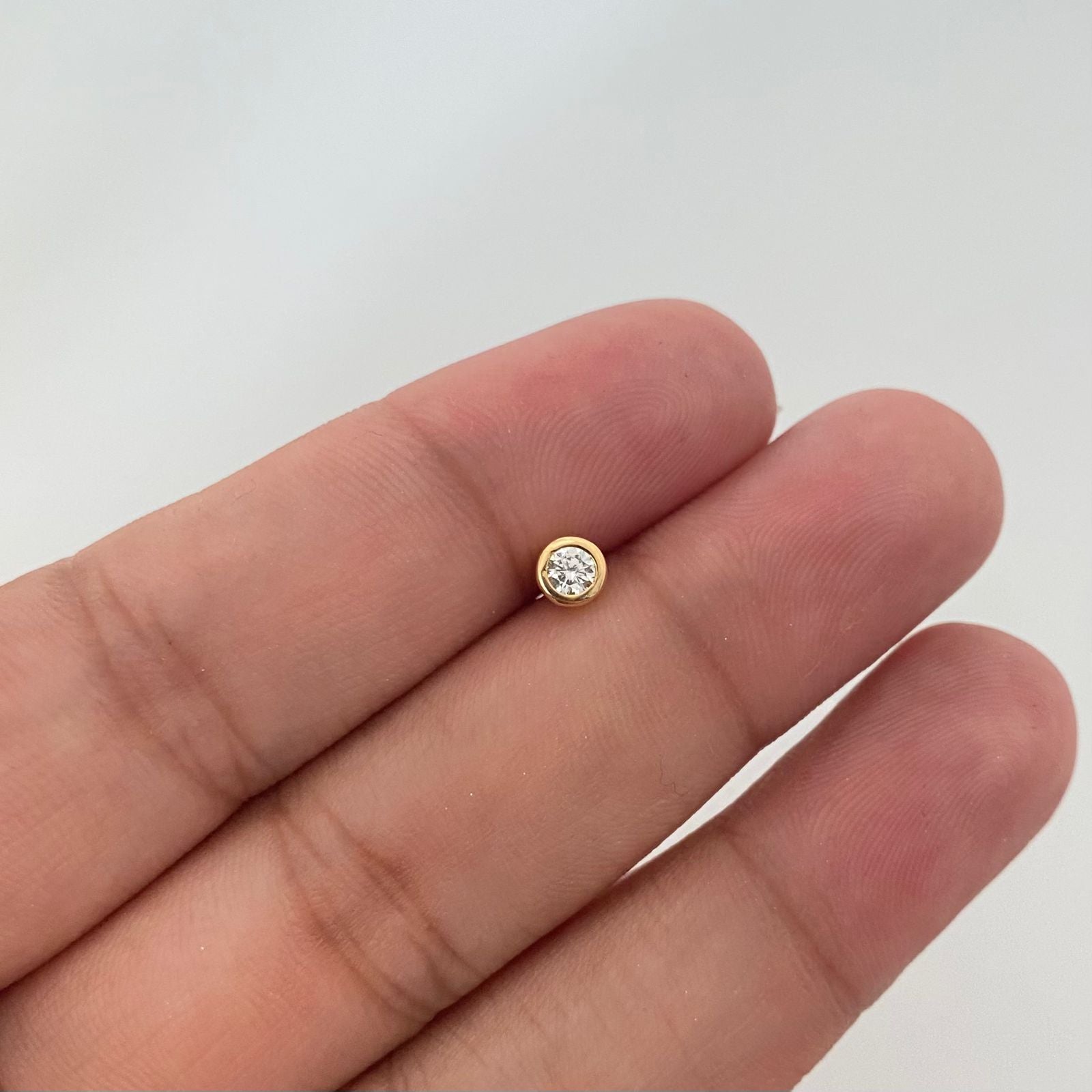 Piercing circon ( joya ) Oro amarillo 18k 0,6 Gr