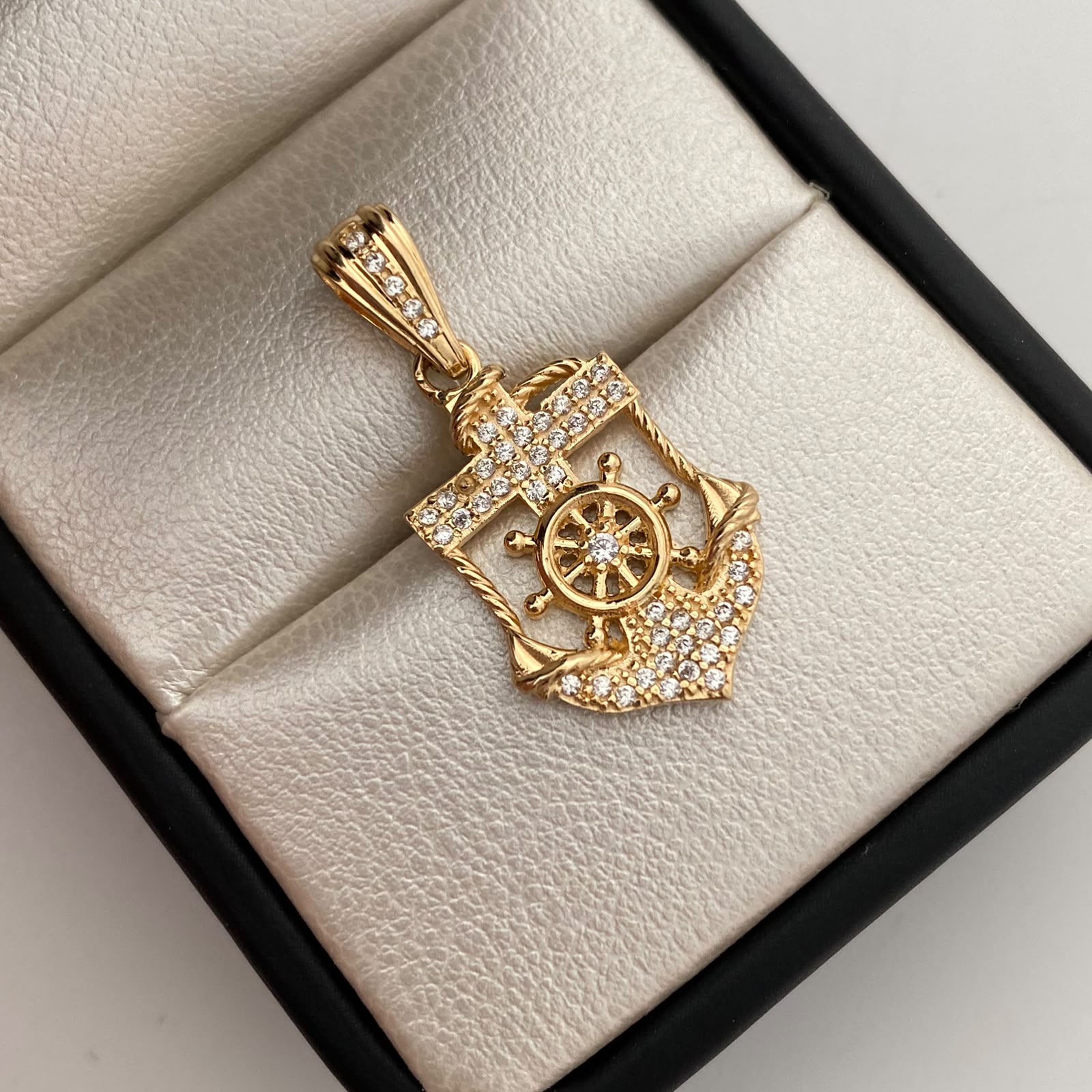 Dije Ancla Casting Oro amarillo 18k 3,1 Gr / 14,8 mm / 3 Cm