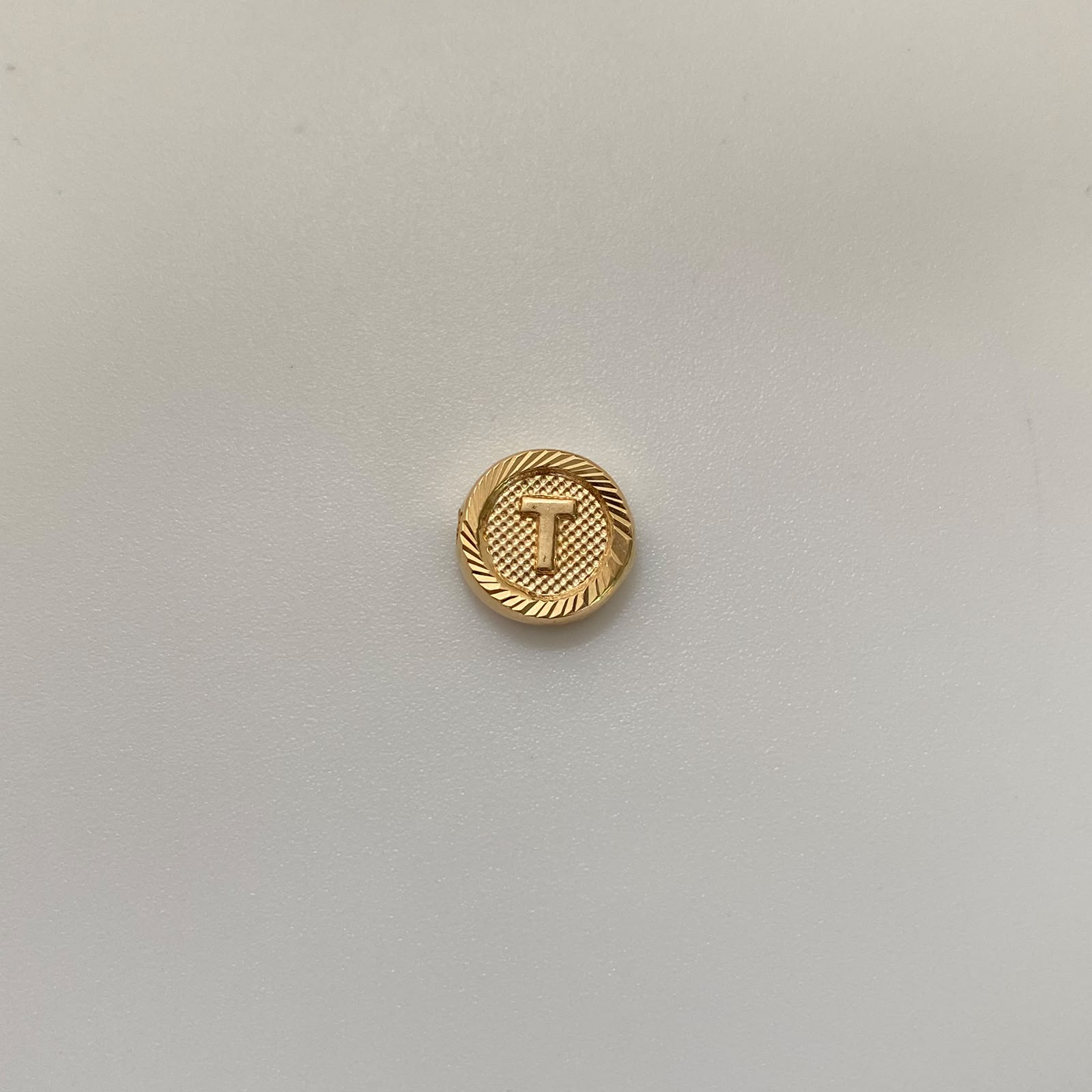 Herraje Letra T Diamantada Oro amarillo 18k 0,5 Gr / 1,1 Cm
