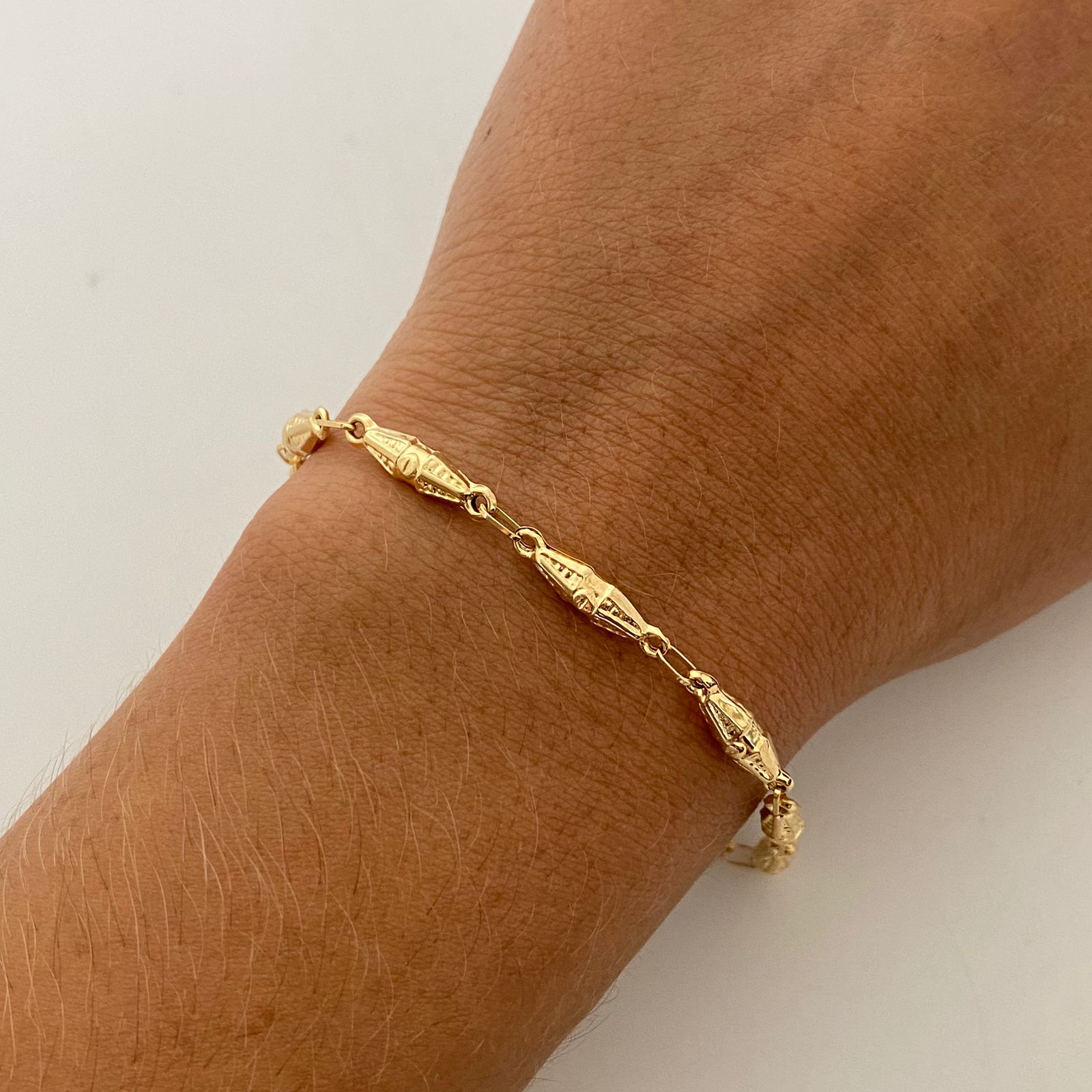 Pulso Rustica Dubai Oro amarillo 18k 2,75 Gr / 4 mm / 21 Cm Broche 0,60