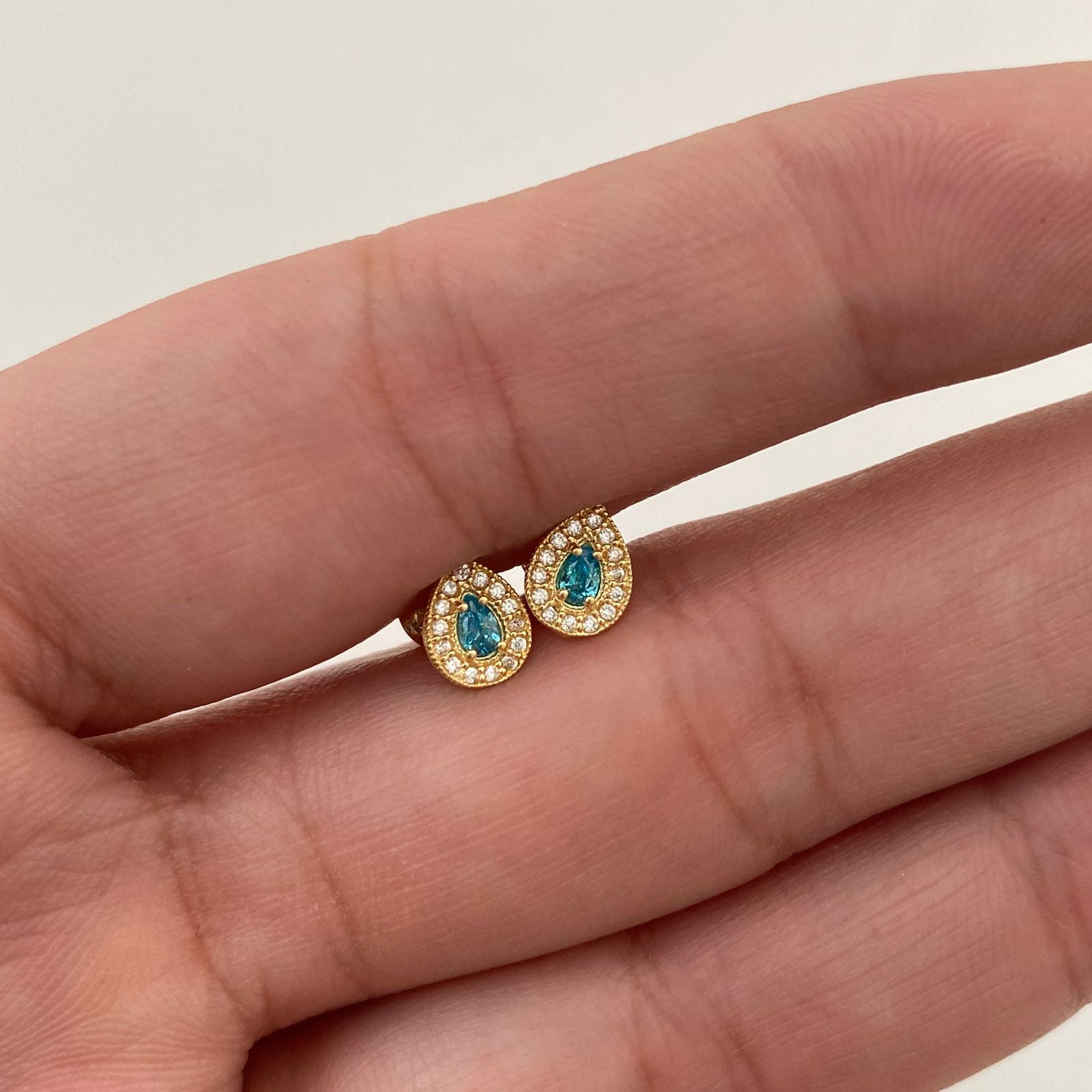 Topos Gota casting azul turquesa Oro amarillo 18k 0,85 Gr / 5,3 mm