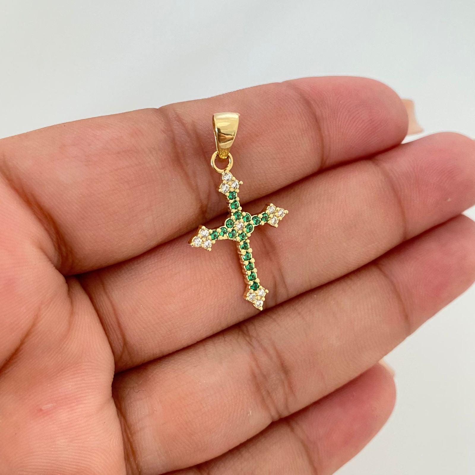 Dije cruz casting verde puntas circon blanco Oro amarillo 18k 1,65 Gr / 3,0 Cm