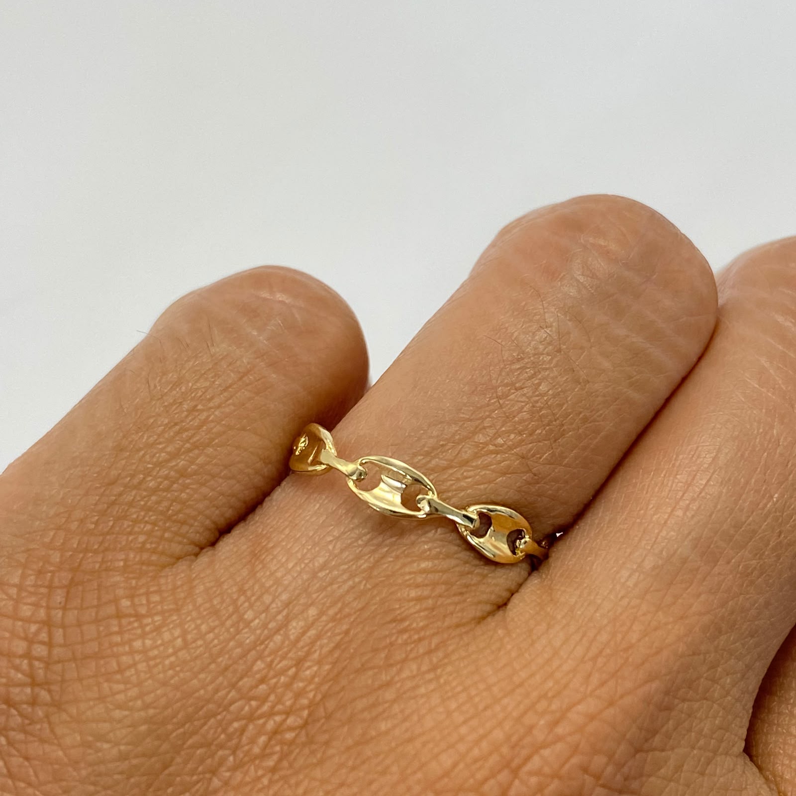 Anillo Gc Oro amarillo 18k / Talla 8 / 1,05 Gr / 1,2 mm