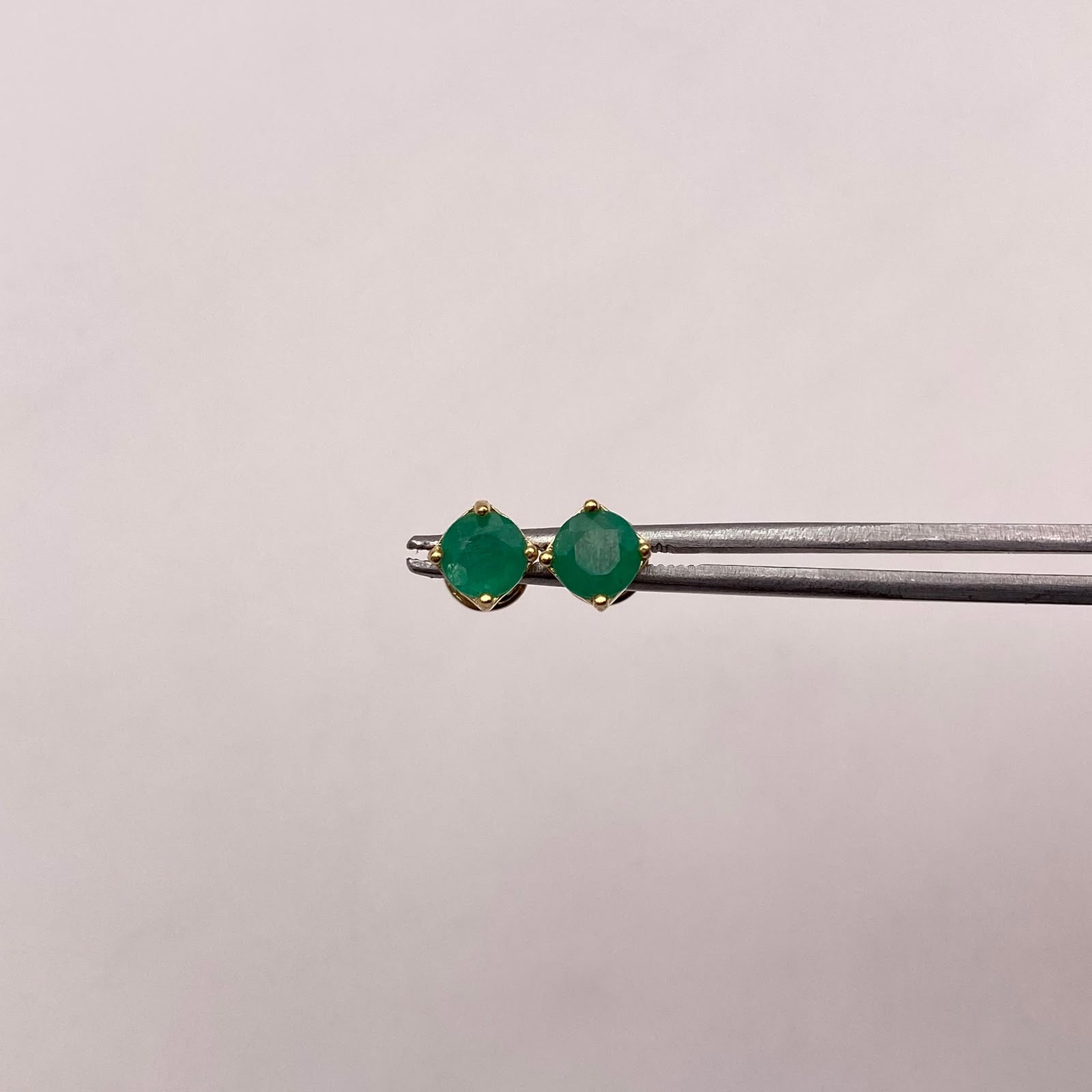 Topos esmerlada 0.85 qts Oro amarillo 1 Gr