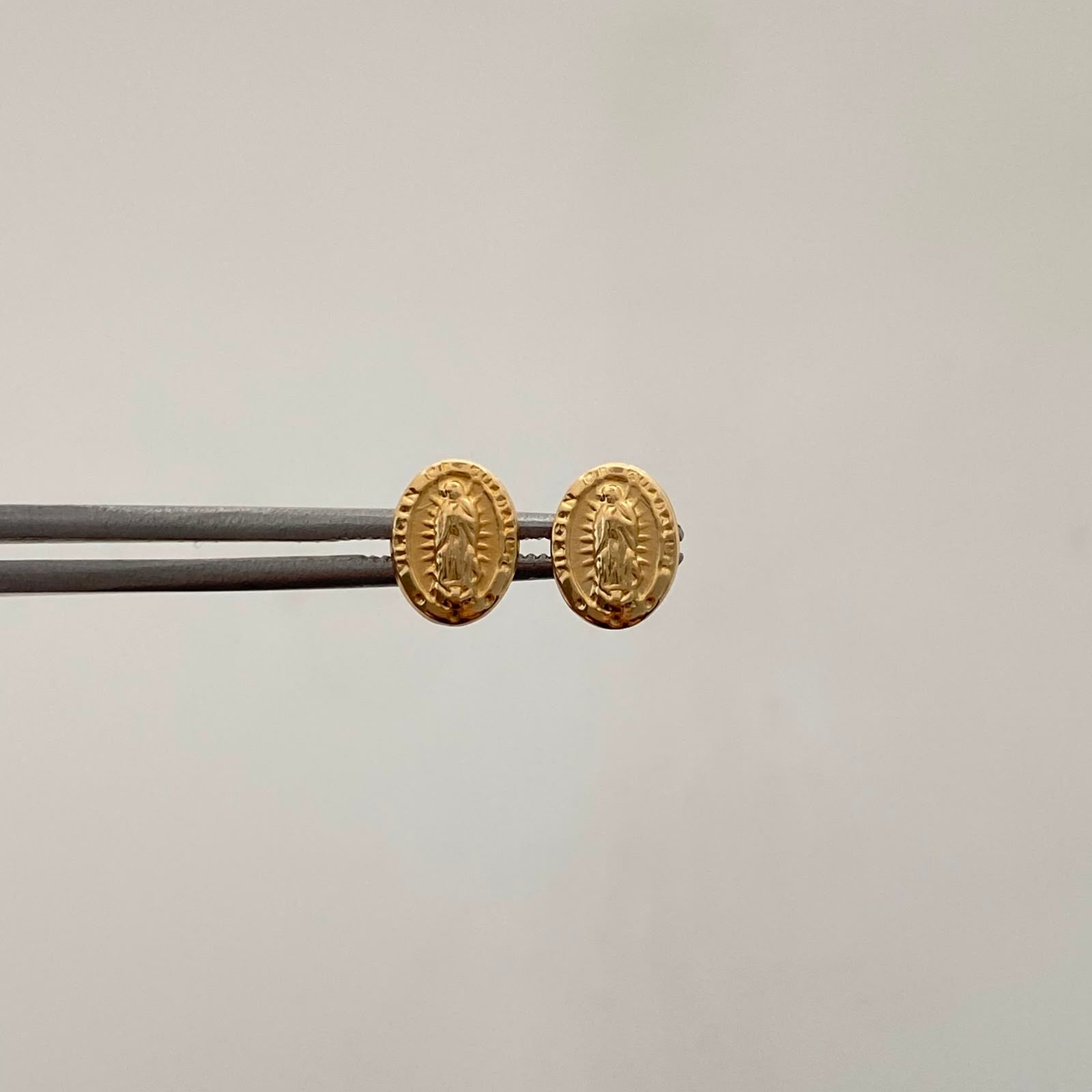 Topos Virgen de Guadalupe Oro amarillo 18k 0,65 Gr / 6,3 mm