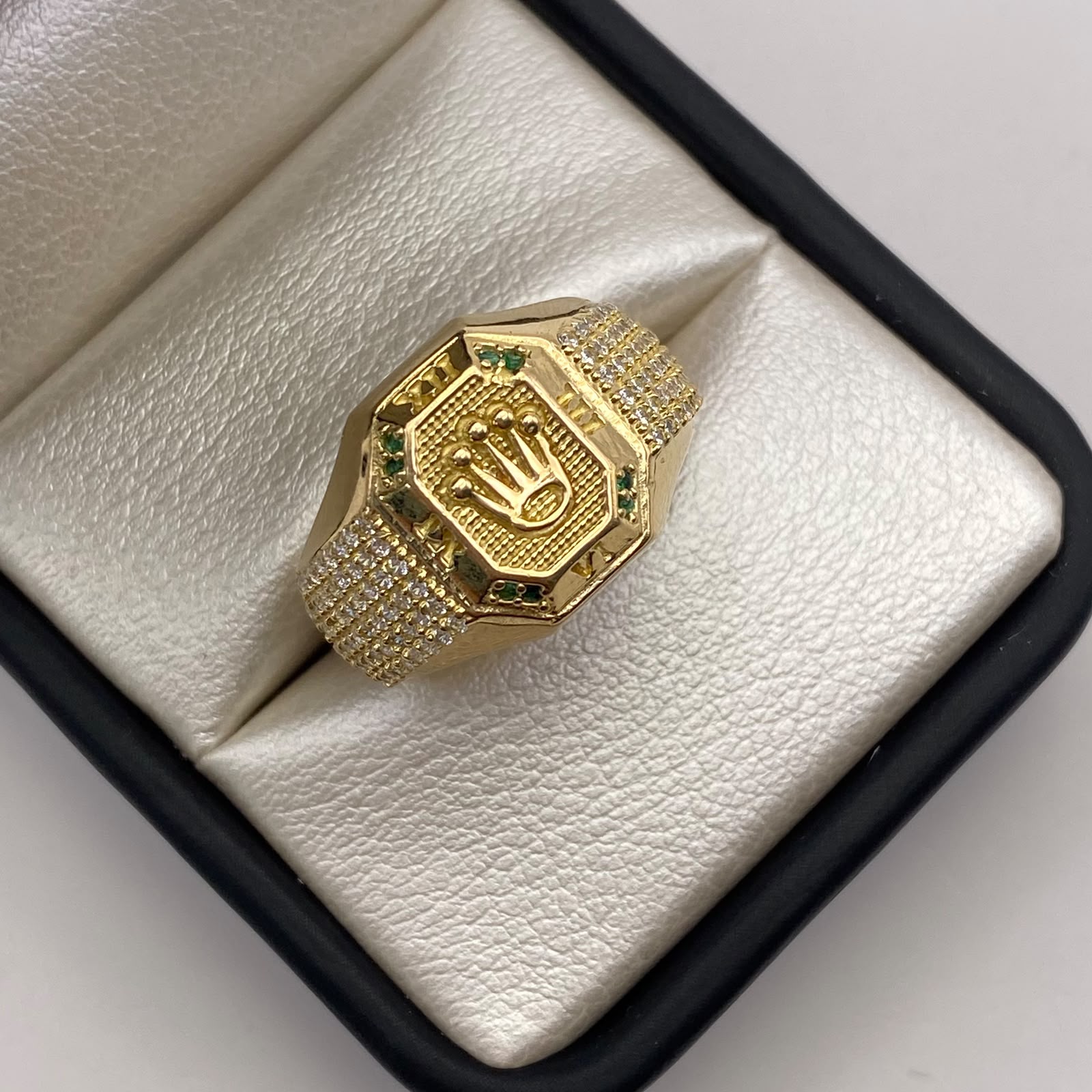 Anillo Rx circones blancos y verdes  Oro amarillo 18k / Talla 9 / 7,73 Gr / 6,2 mm