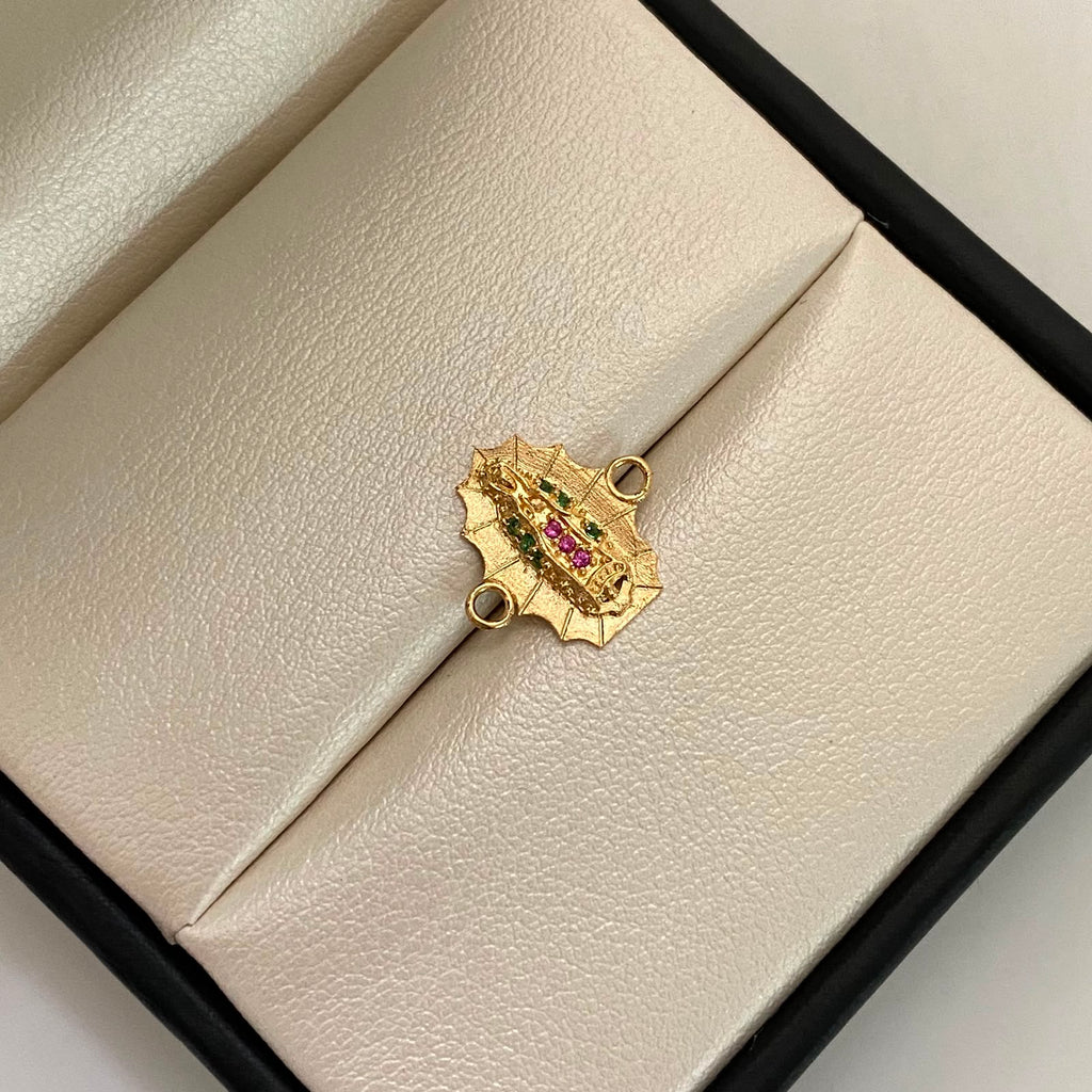 Herraje Silueta Virgen de Guadalupe Casting Oro amarillo 18k 0,9 Gr / 1,4 Cm