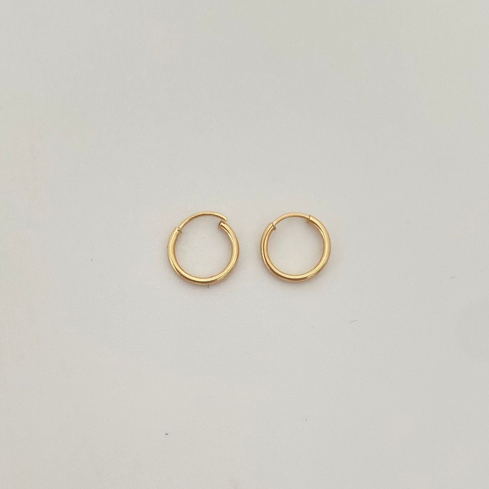 Candonga imperdible lisa Oro amarillo 18k 0,95 Gr / 2,0 Cm
