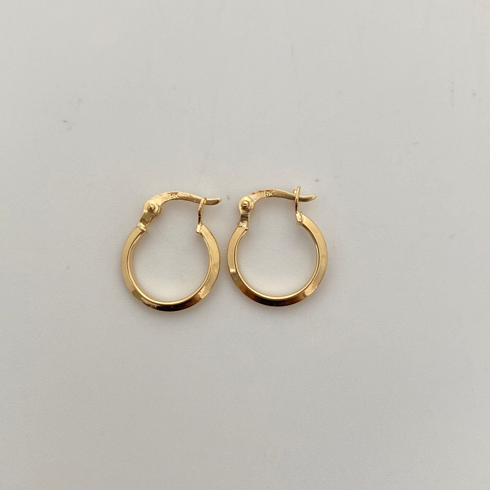 Candonga Media Caña Lisa Oro amarillo 18k 0,75 Gr / 1,5 Cm