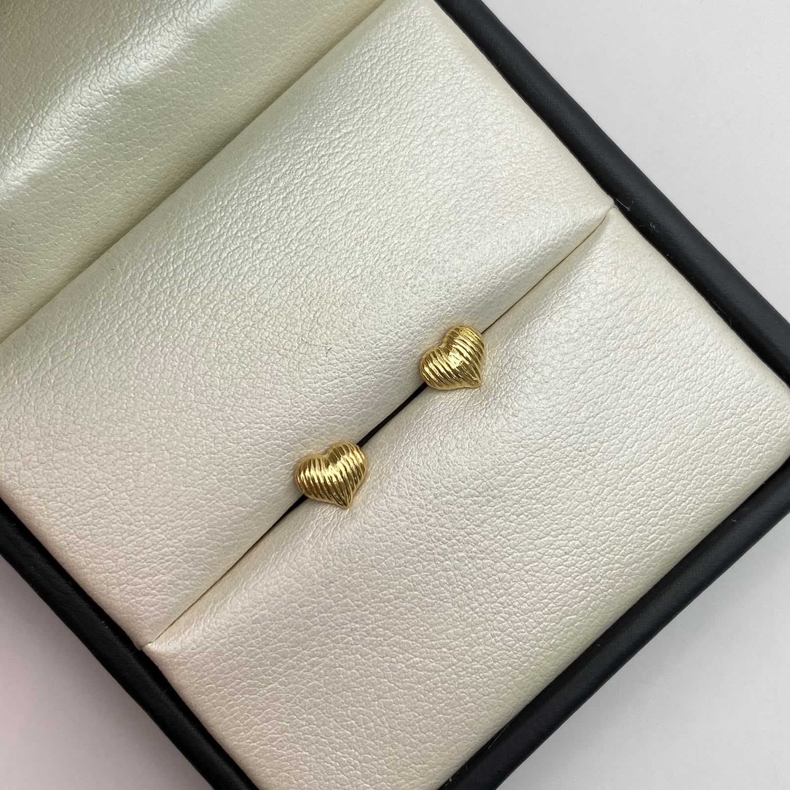Topos Corazon lineas Oro amarillo 18k 0,6 Gr / 7 mm
