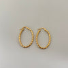Candonga ovalada diamantada  Oro amarillo 18k 1,85 Gr / 3 Cm