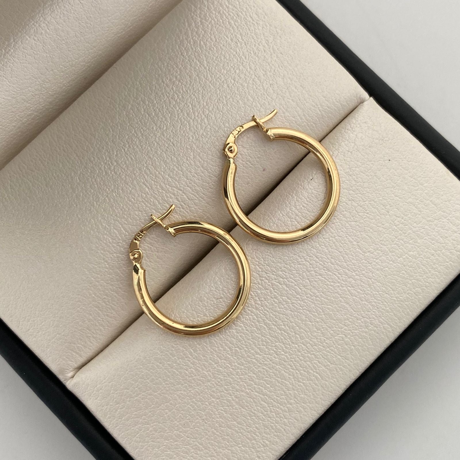 Candonga Lisa Oro amarillo 18k 1,3 Gr / 1,5 Cm