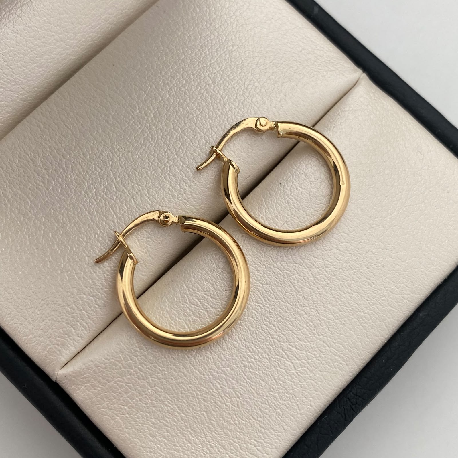Candonga Lisa Oro amarillo 18k 1,55 Gr / 2 Cm