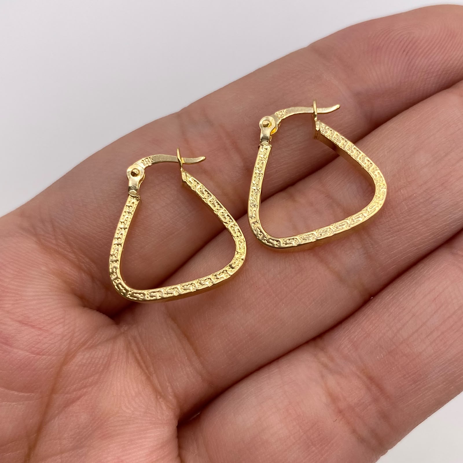 Candonga vs Oro amarillo 18k 1,18 Gr / 1,8 Cm