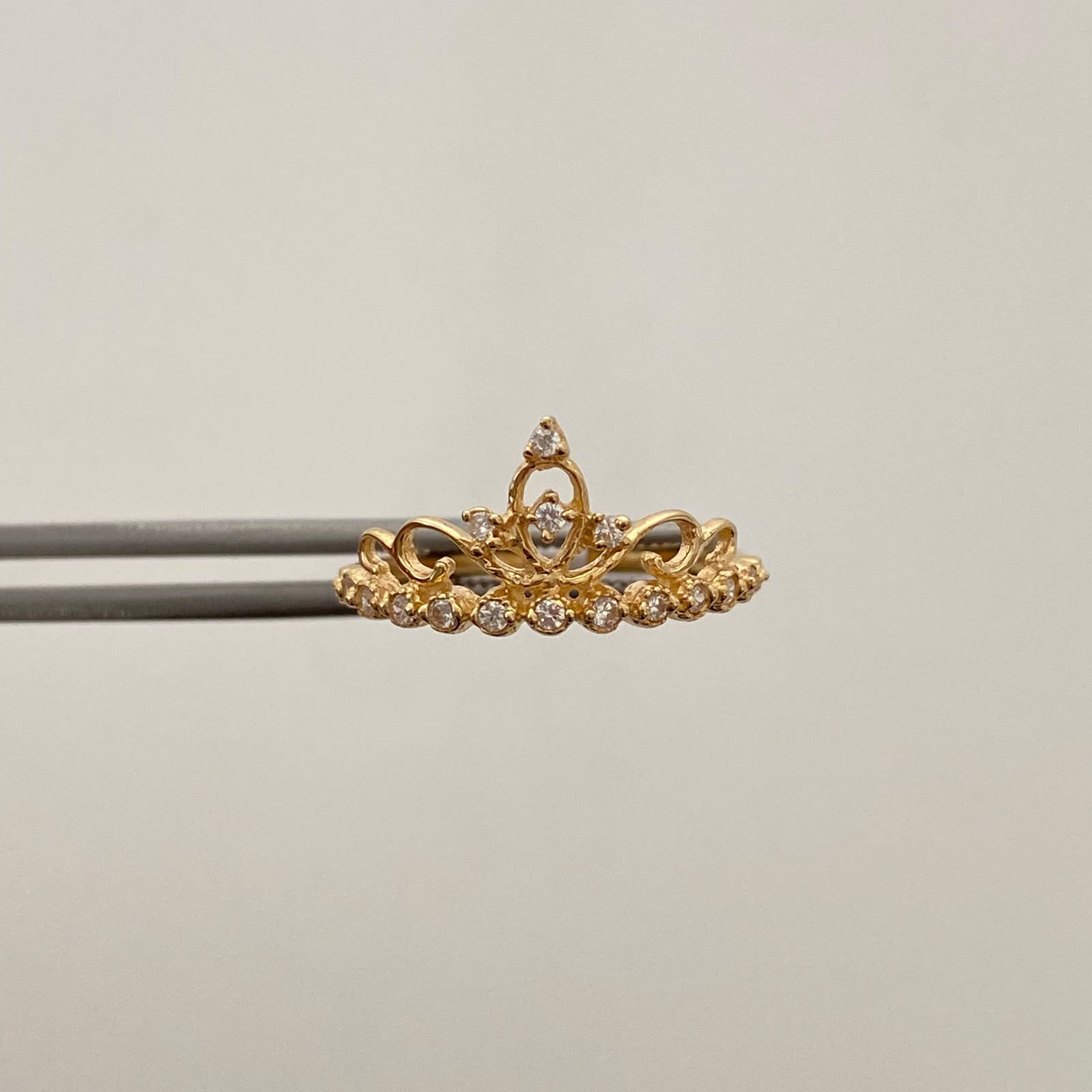 Anillo 15 Corona Casting Blanco Oro amarillo 18k / Talla 6 / 1,5 Gr